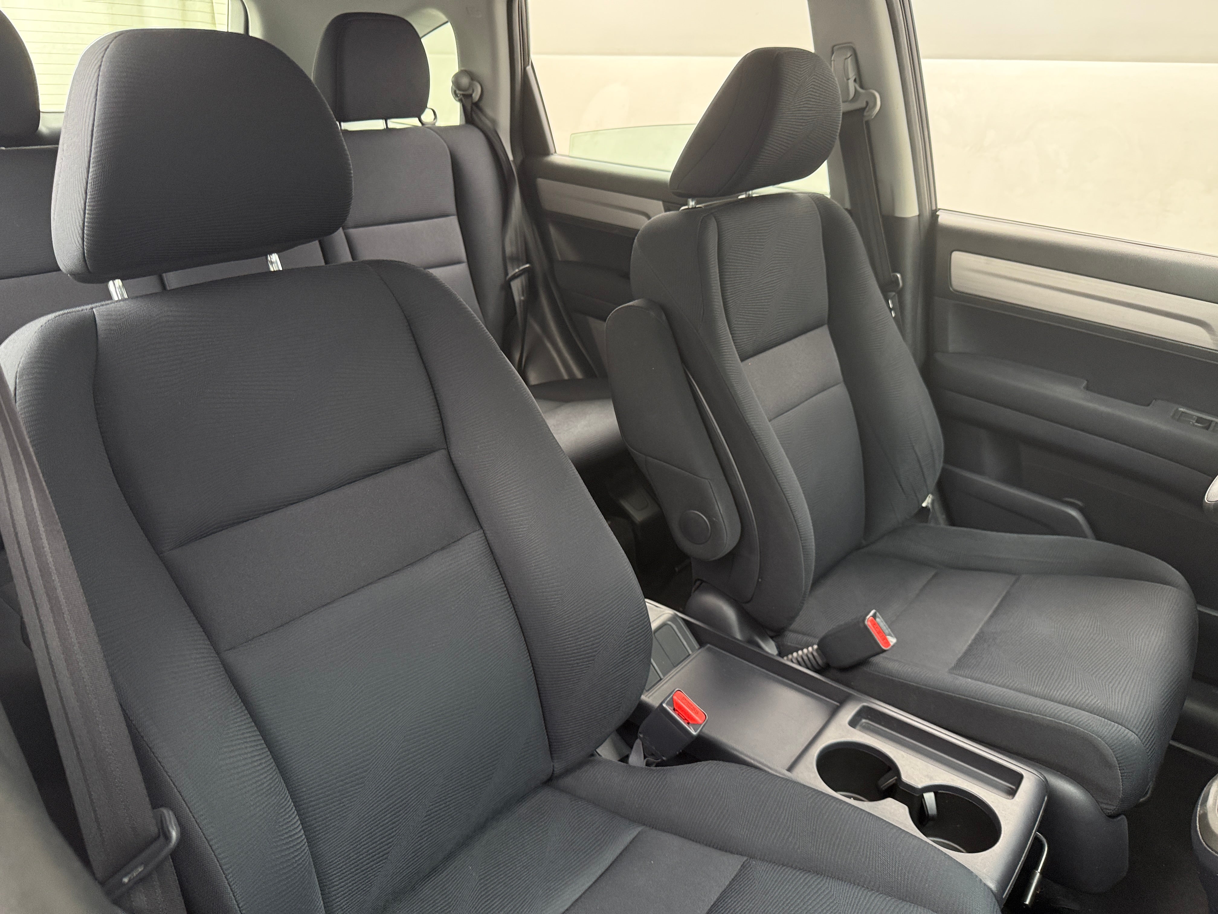 2011 Honda CR-V LX 2