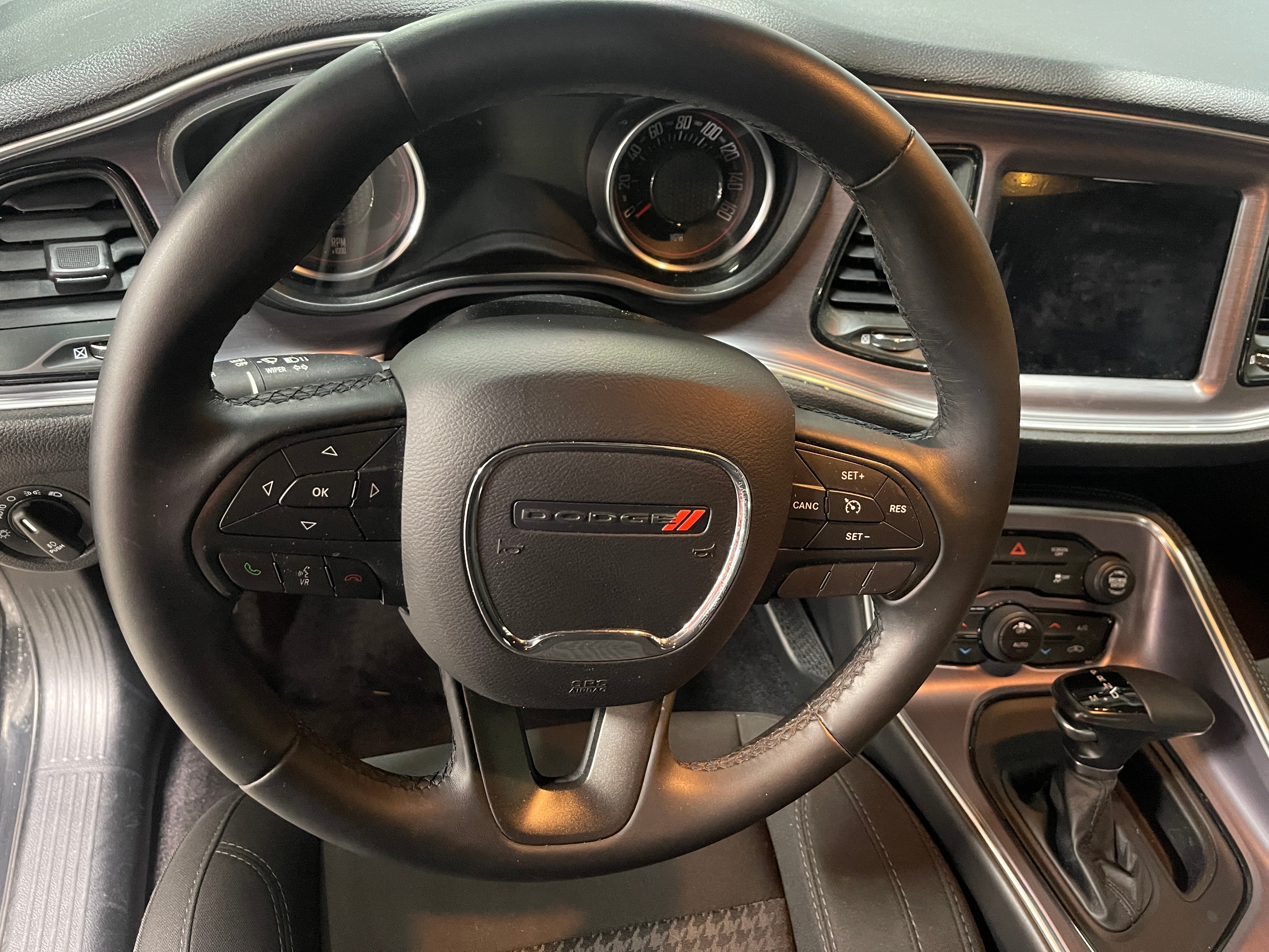 2017 Dodge Challenger R/T 4
