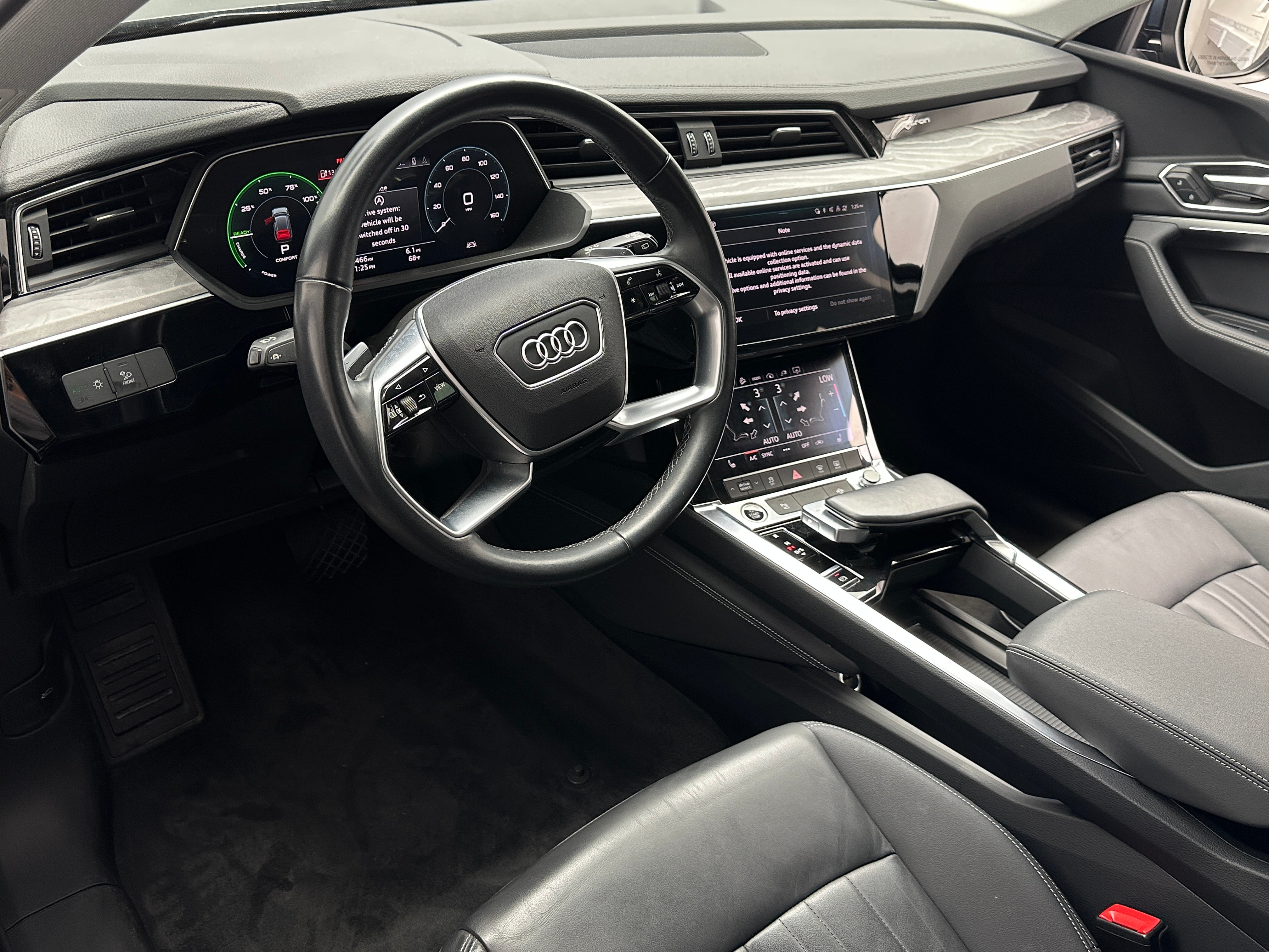 2021 Audi e-tron Premium 3