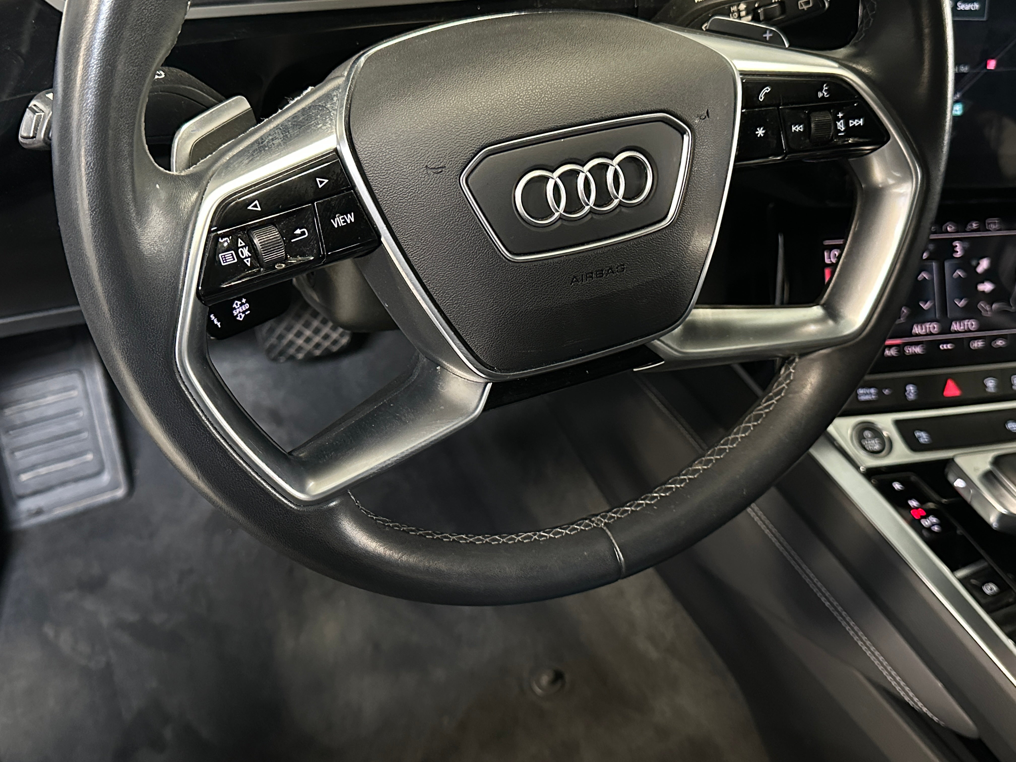 2021 Audi e-tron Premium 5