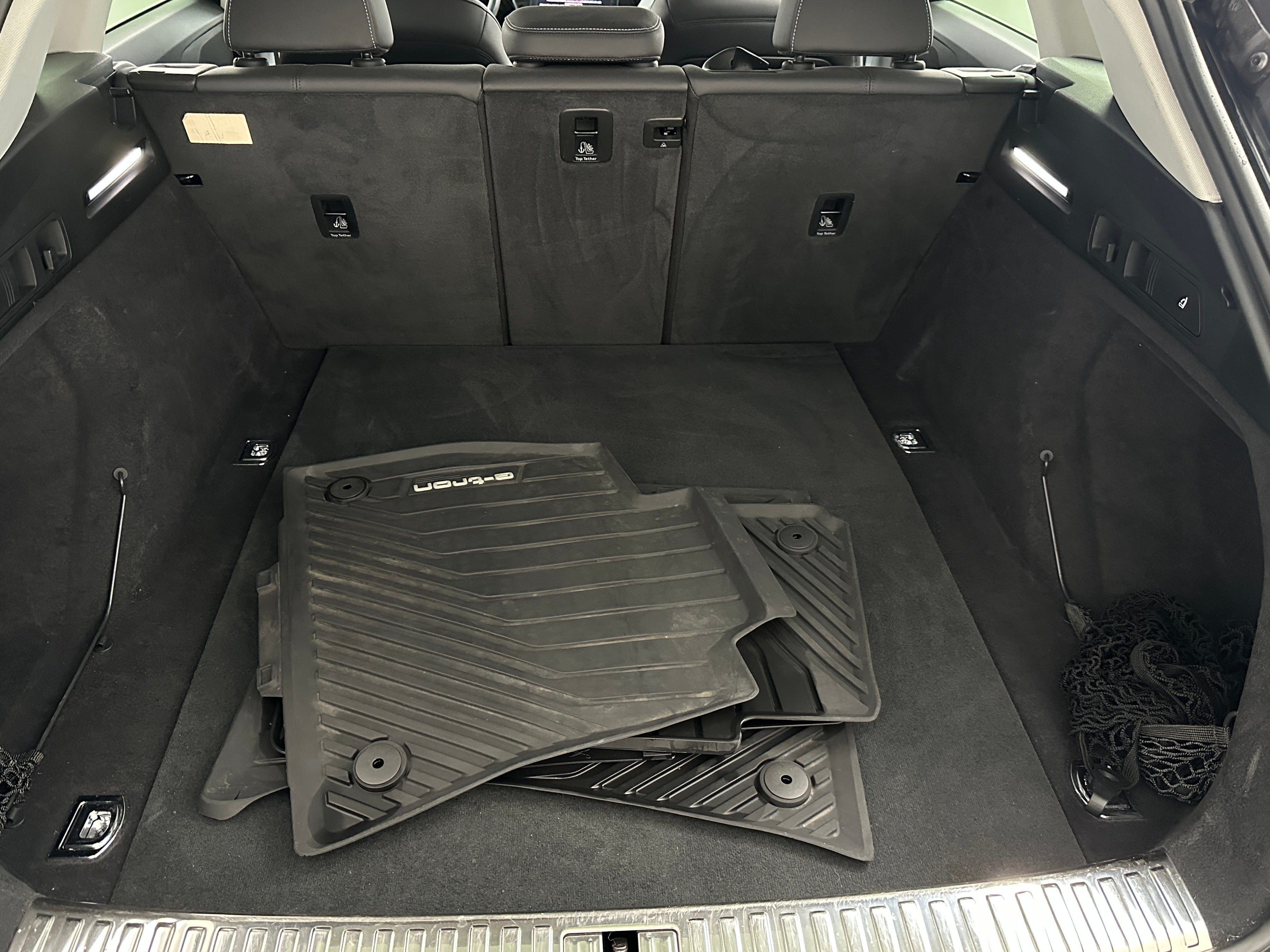 2021 Audi e-tron Premium 7