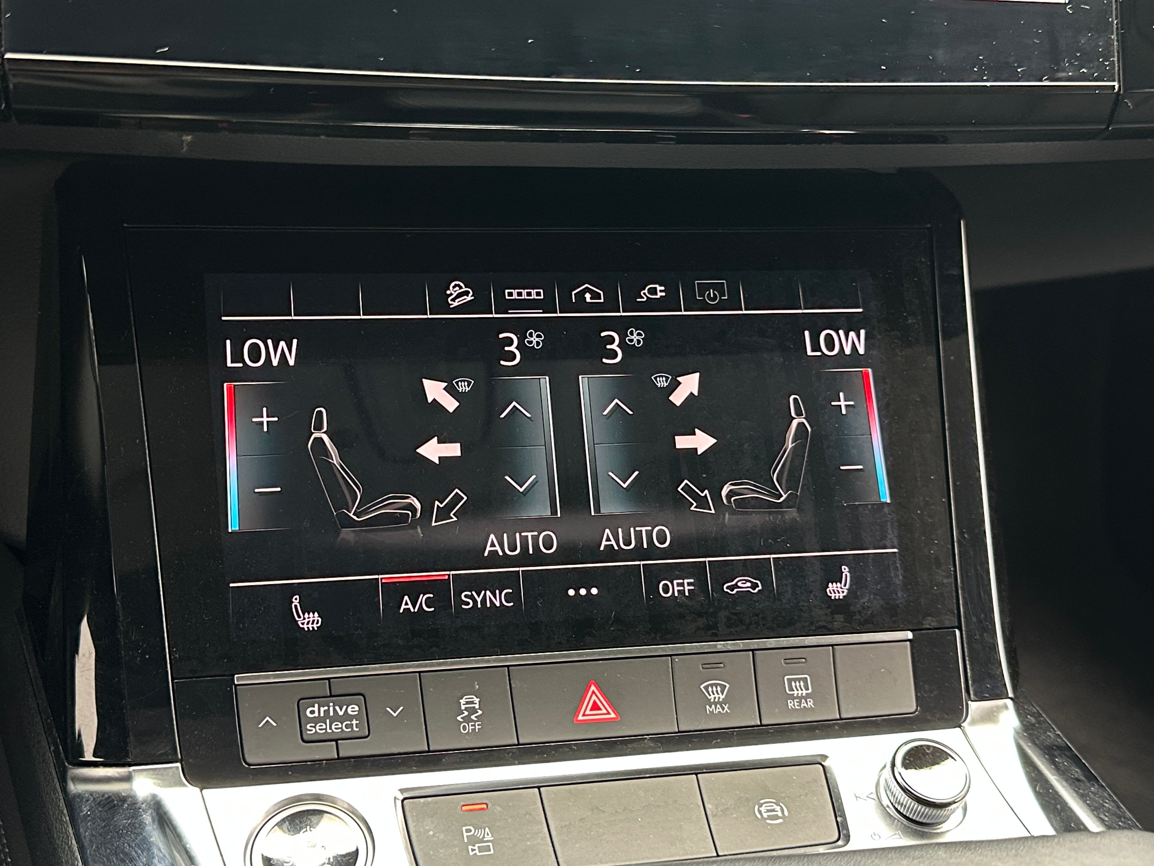 2021 Audi e-tron Premium 4