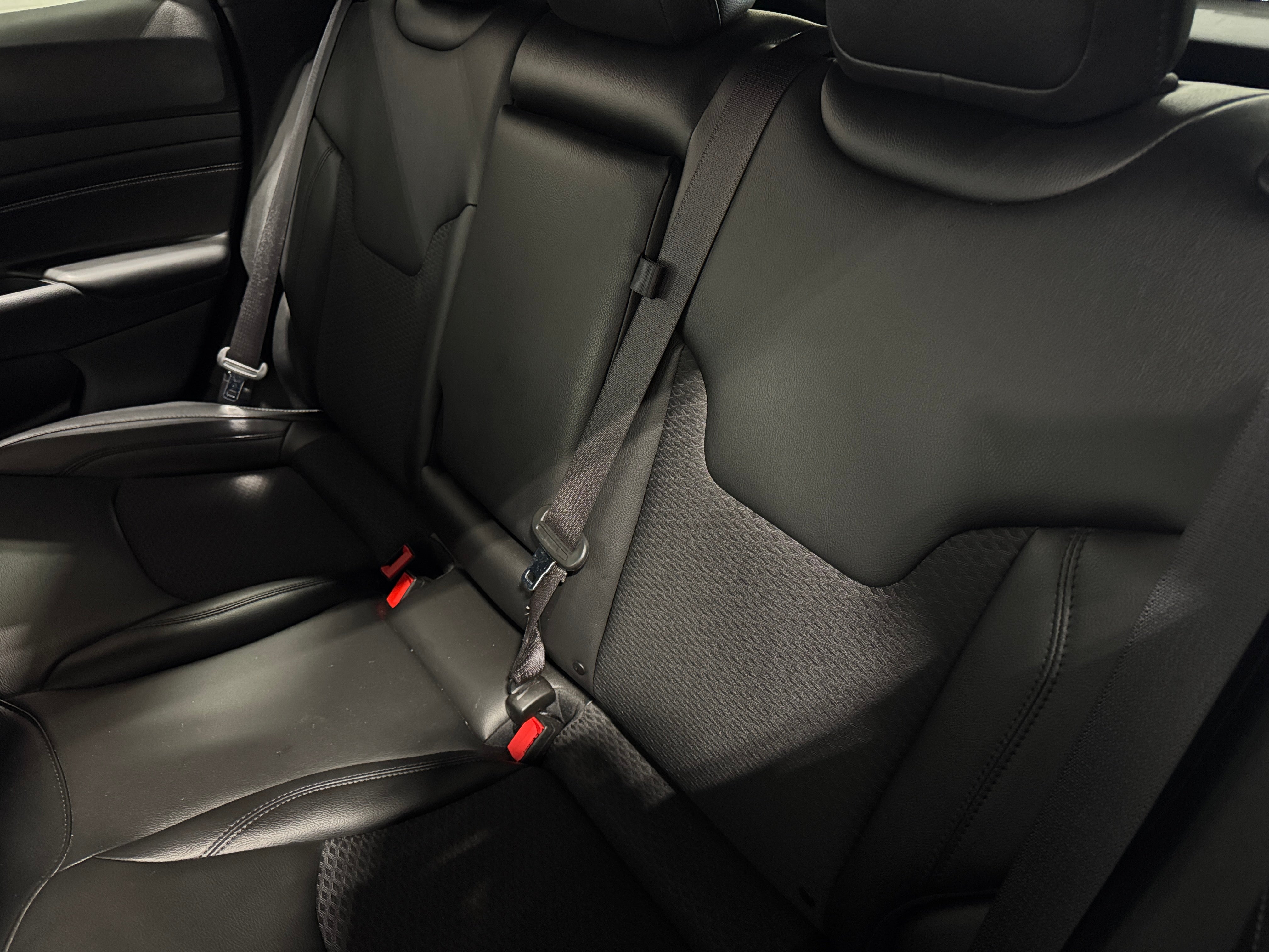 2022 Jeep Compass Altitude 6