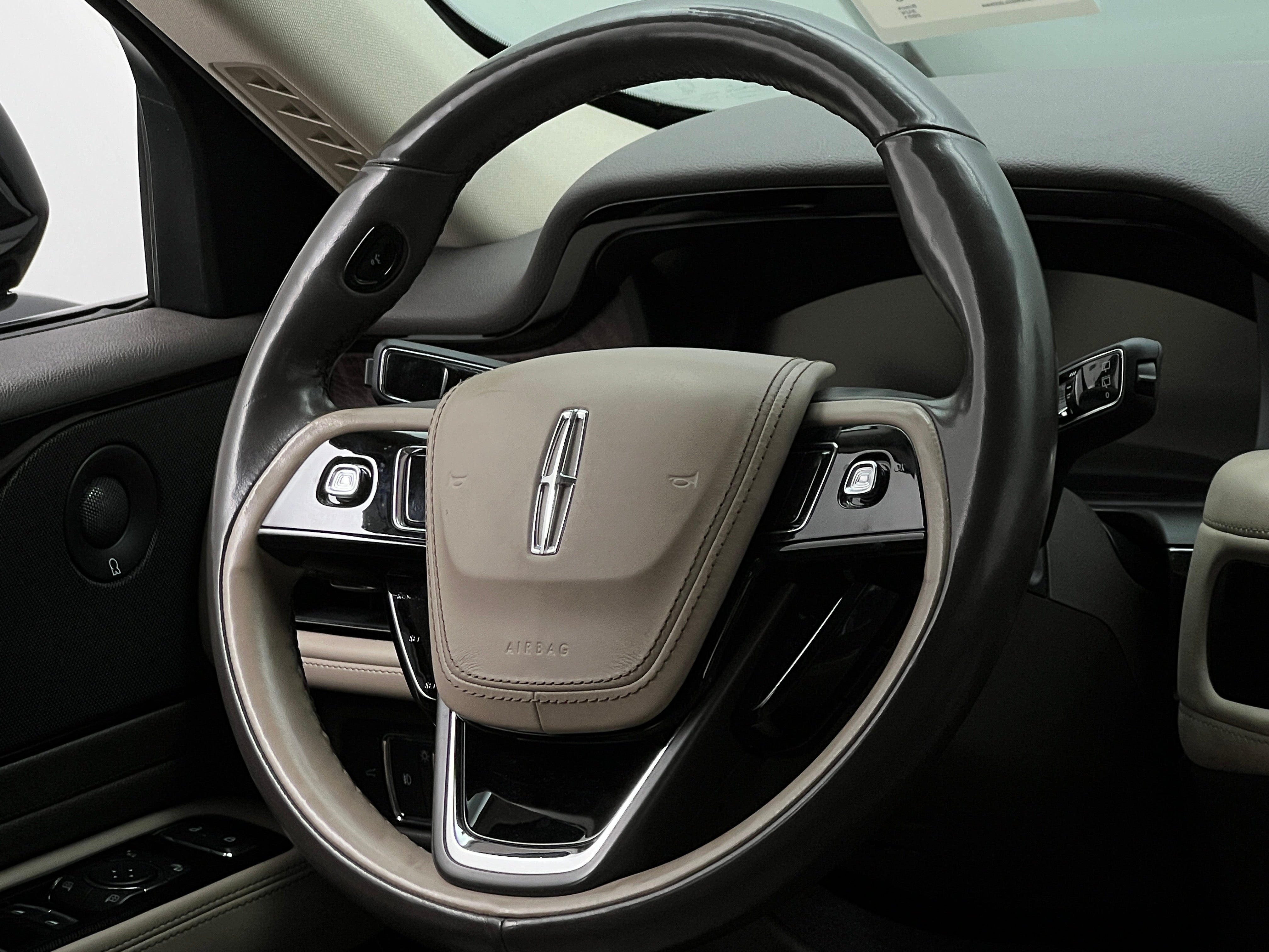 2021 Lincoln Aviator Reserve 4