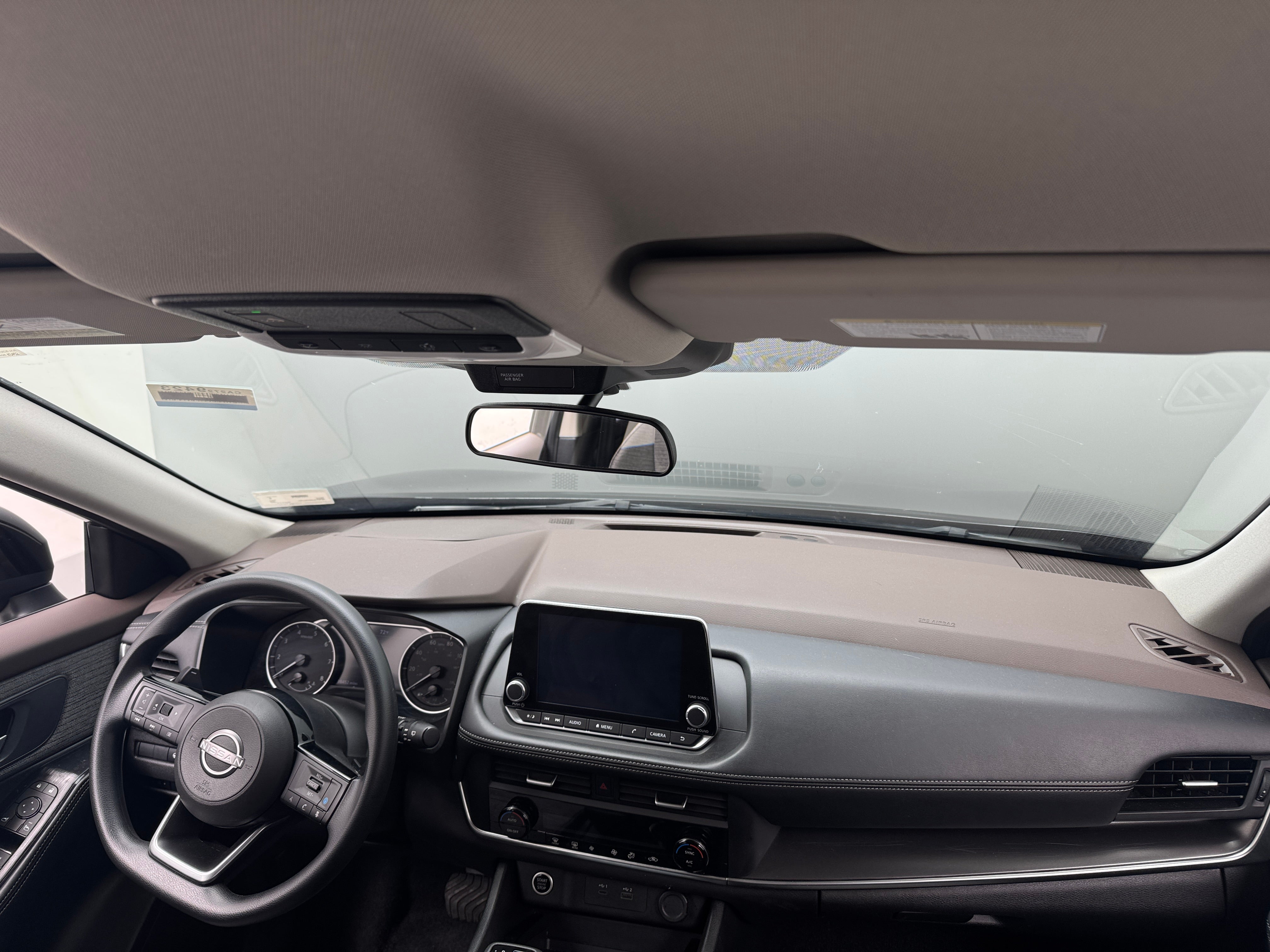 2023 Nissan Rogue SV 3