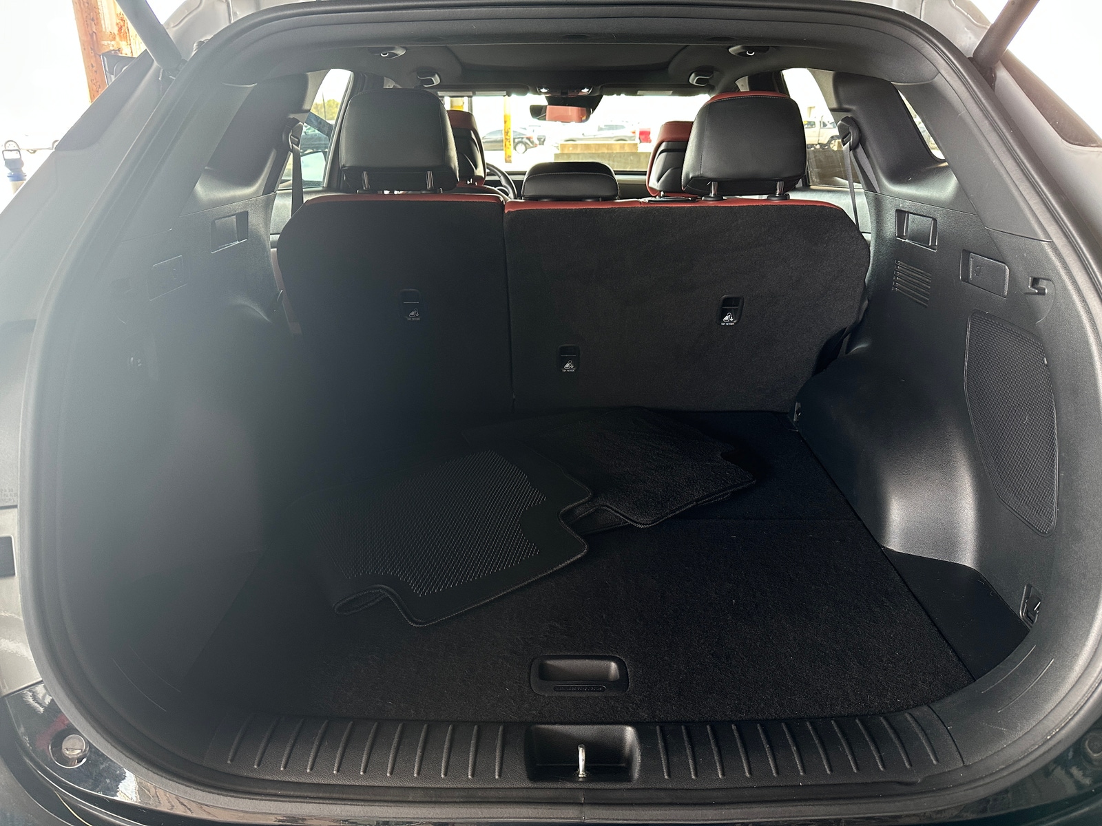 Thumbnail: 2023 Kia Sportage - 6