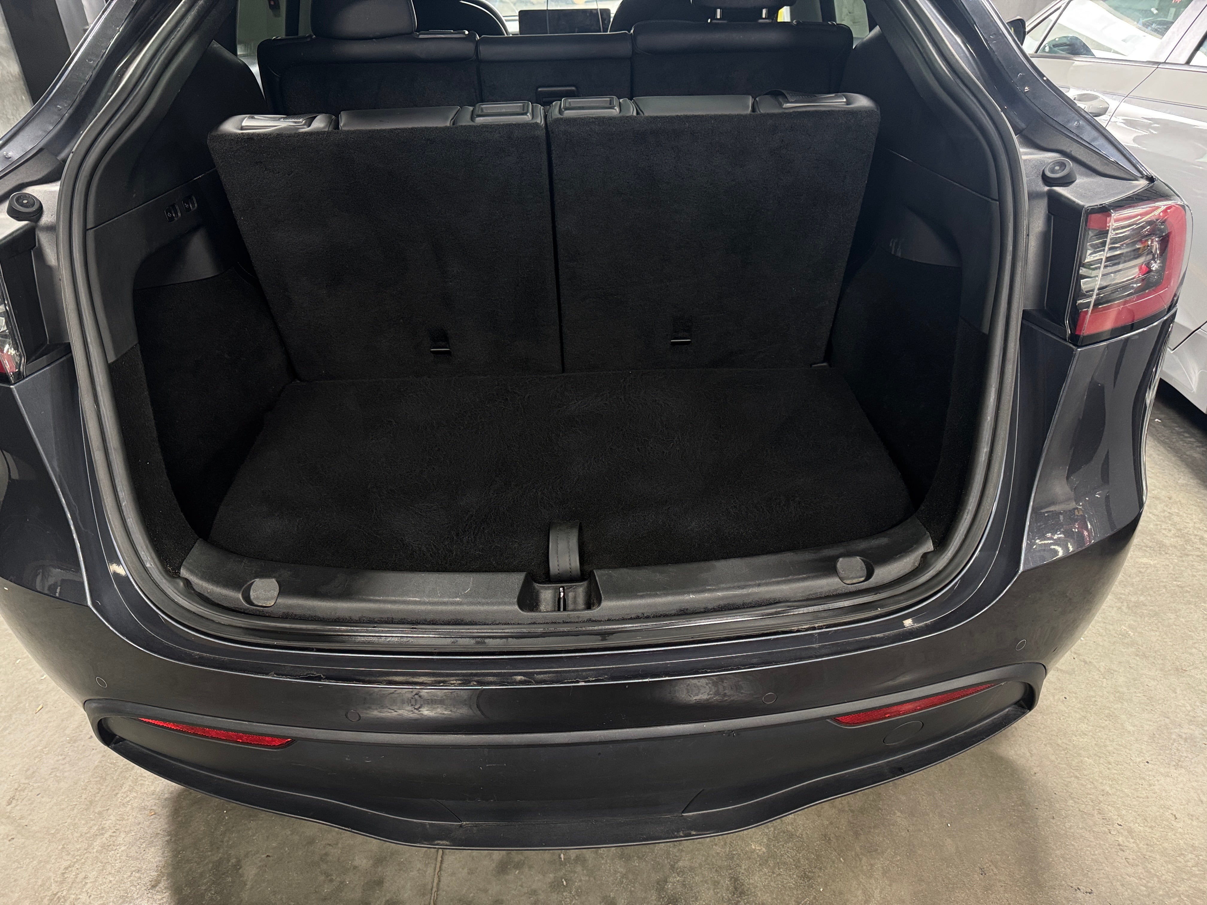 2022 Tesla Model Y Long Range 6