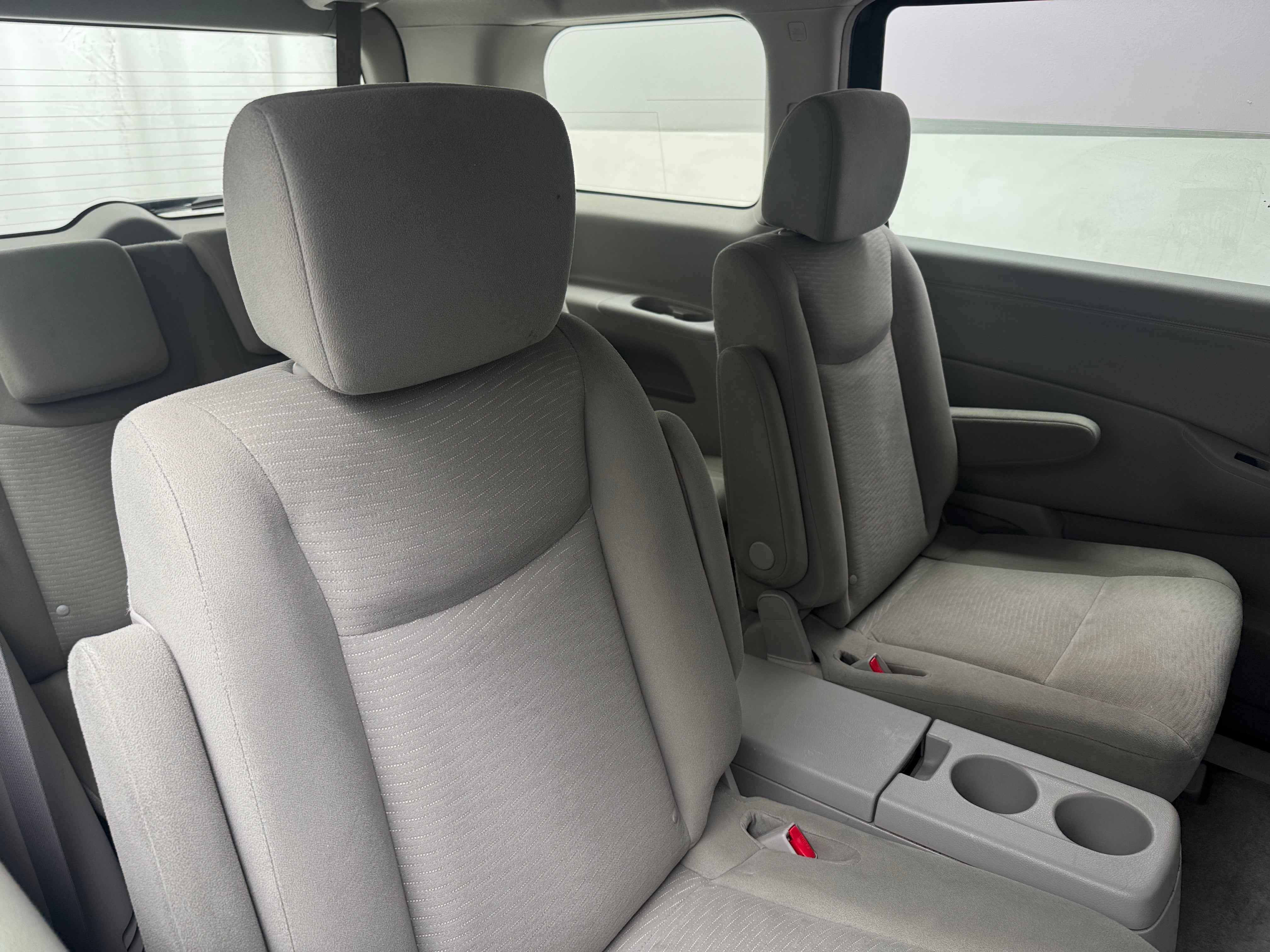 2015 Nissan Quest S 6