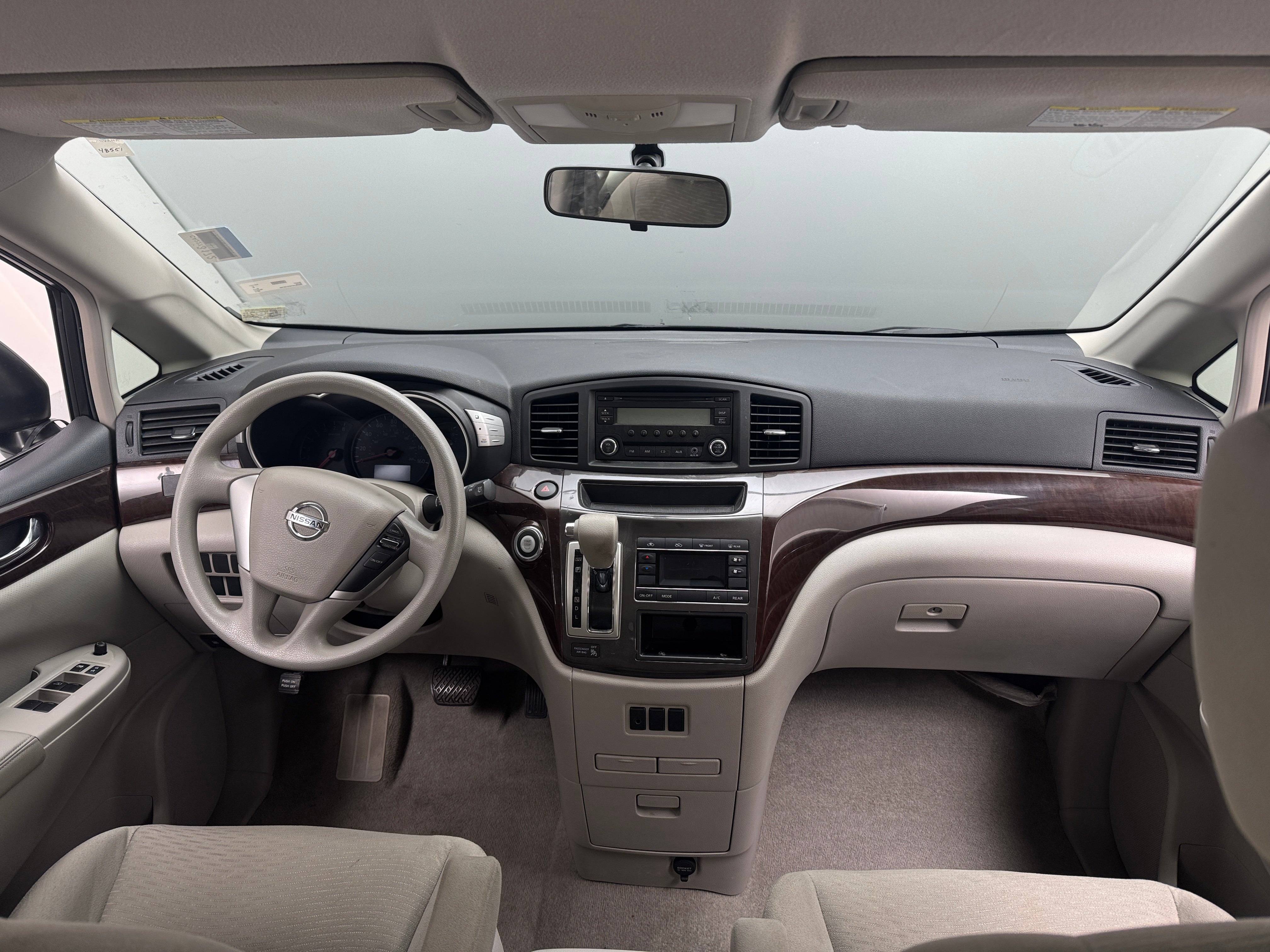 2015 Nissan Quest S 3