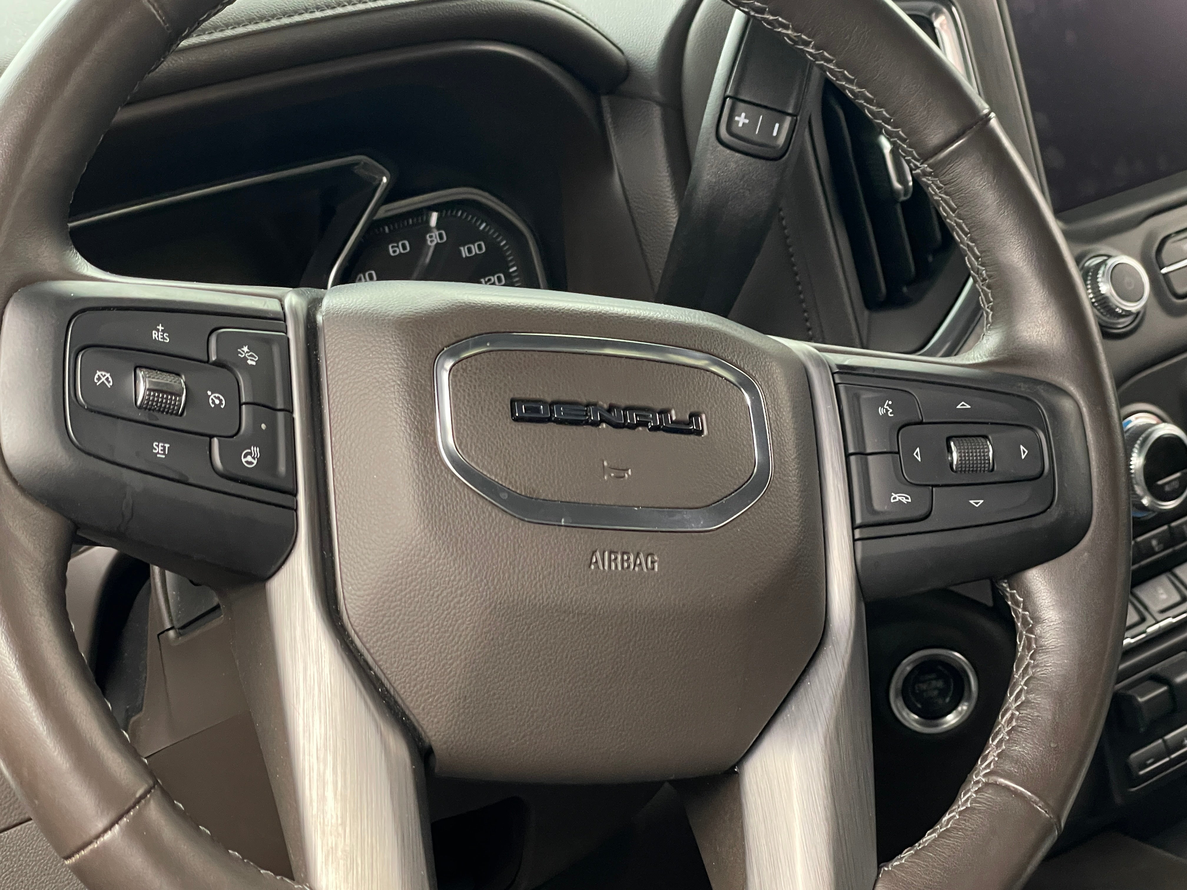 2020 GMC Sierra 2500 Denali 4