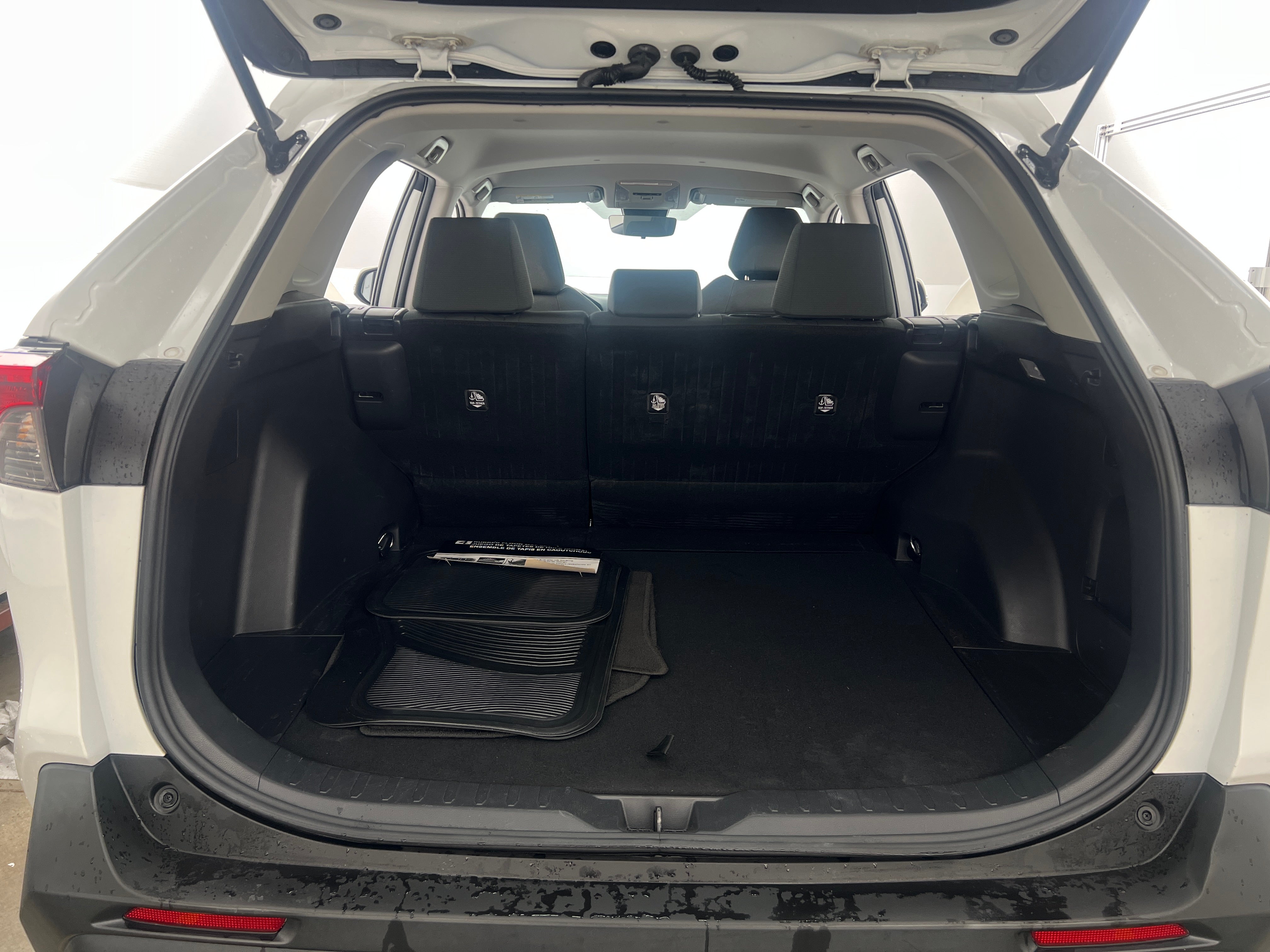 2021 Toyota RAV4 XLE 7