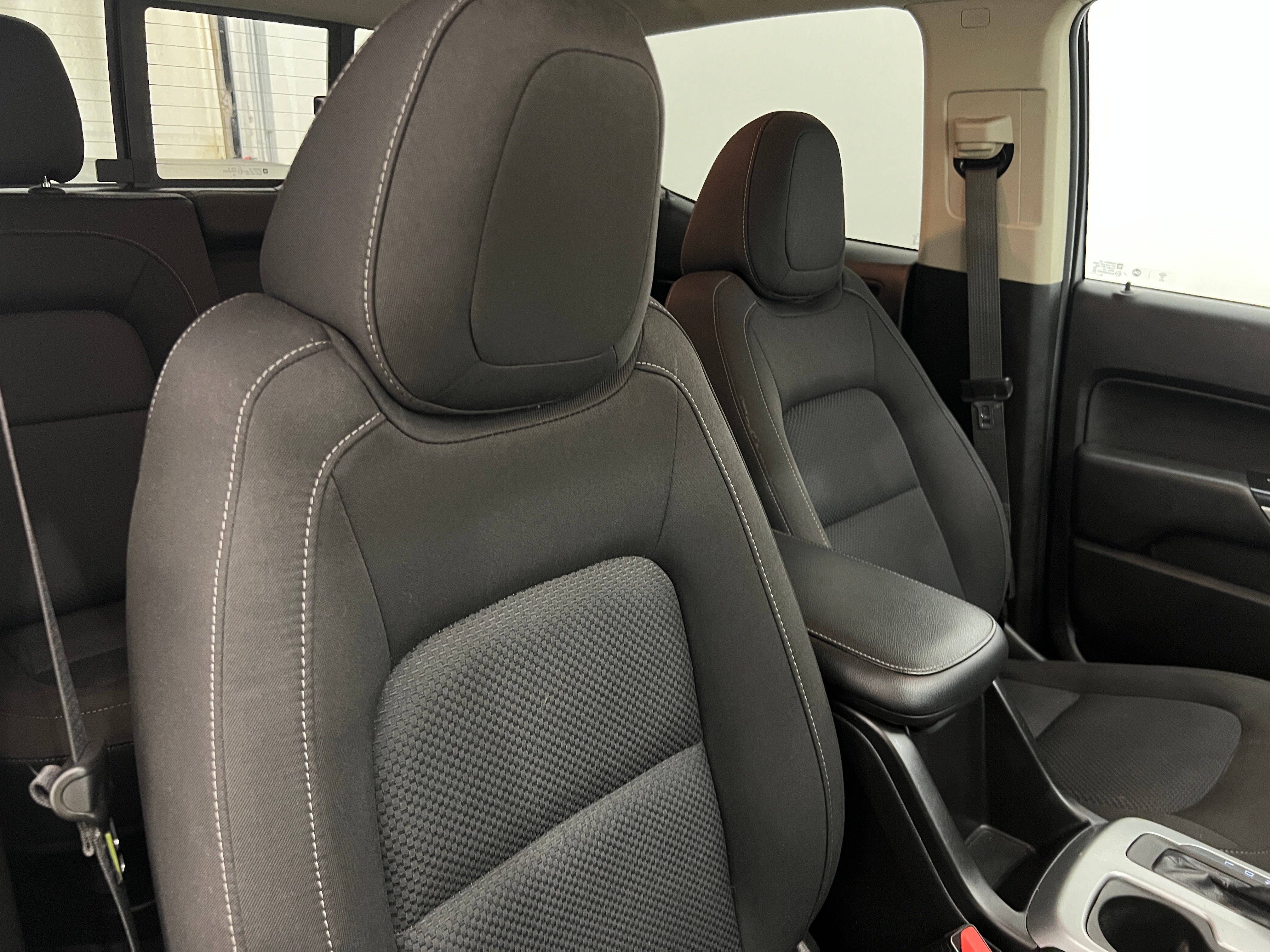 2020 Chevrolet Colorado LT 2