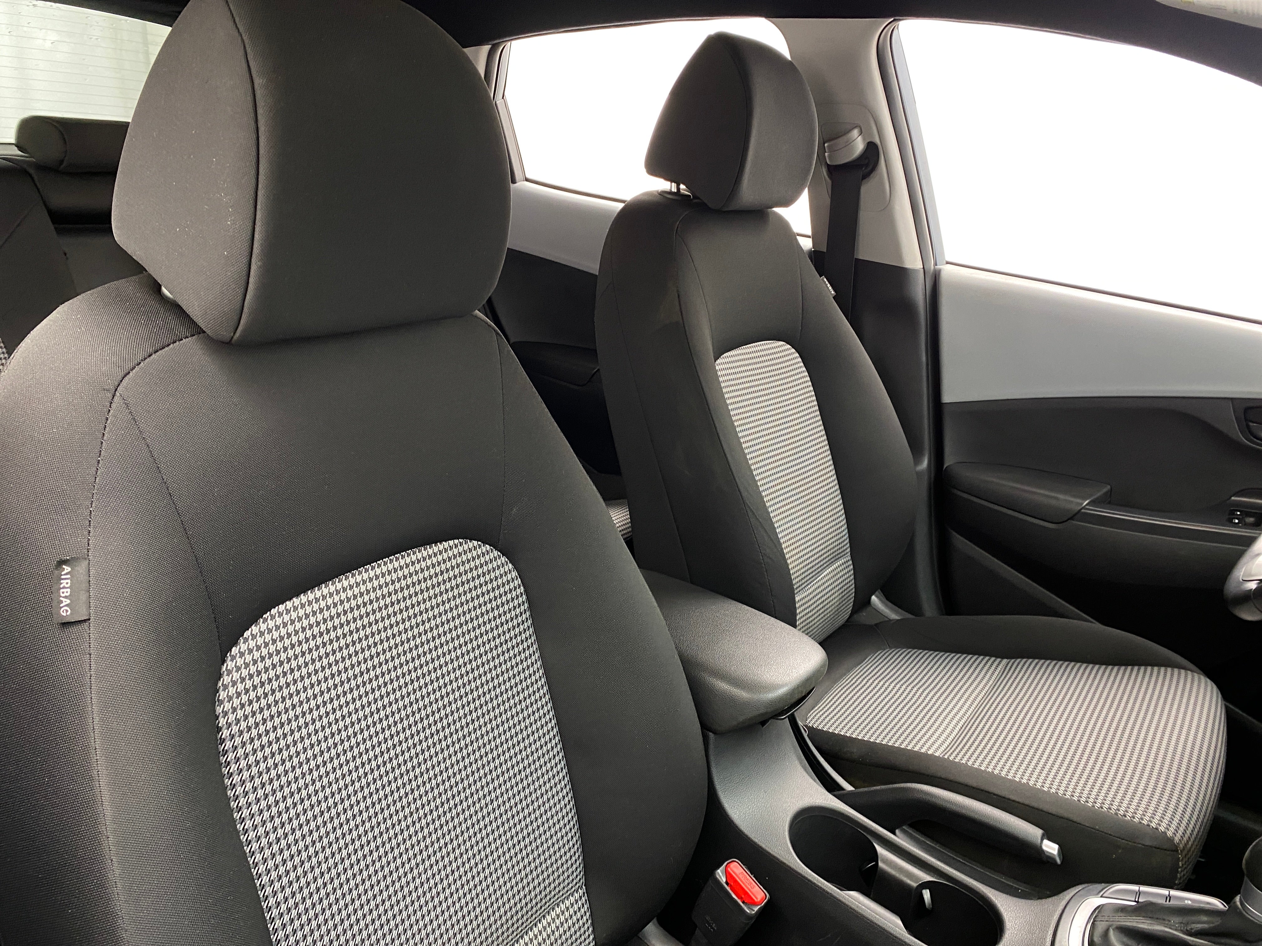 2020 Hyundai Kona SEL 2
