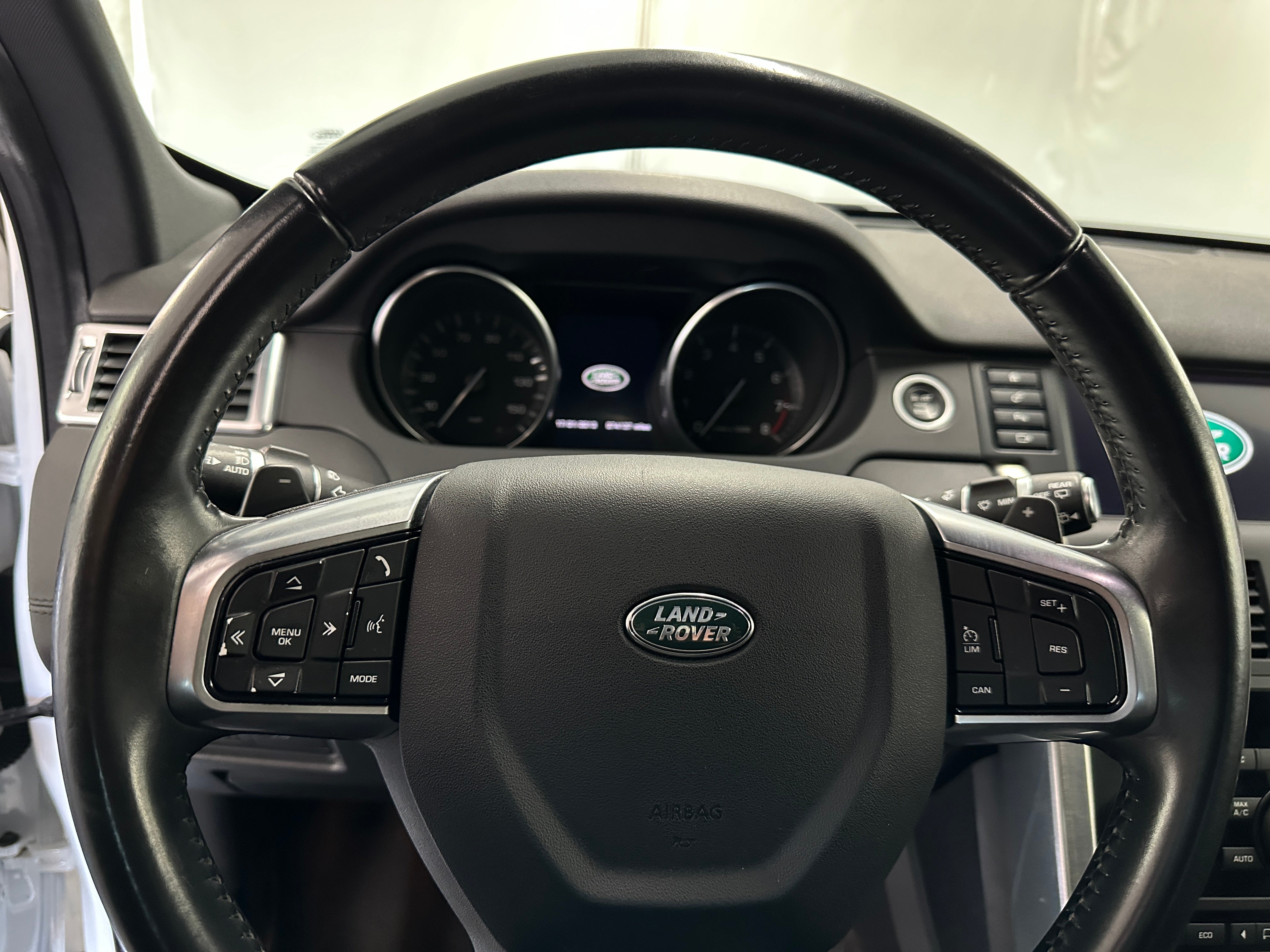 2016 Land Rover Discovery Sport HSE 4