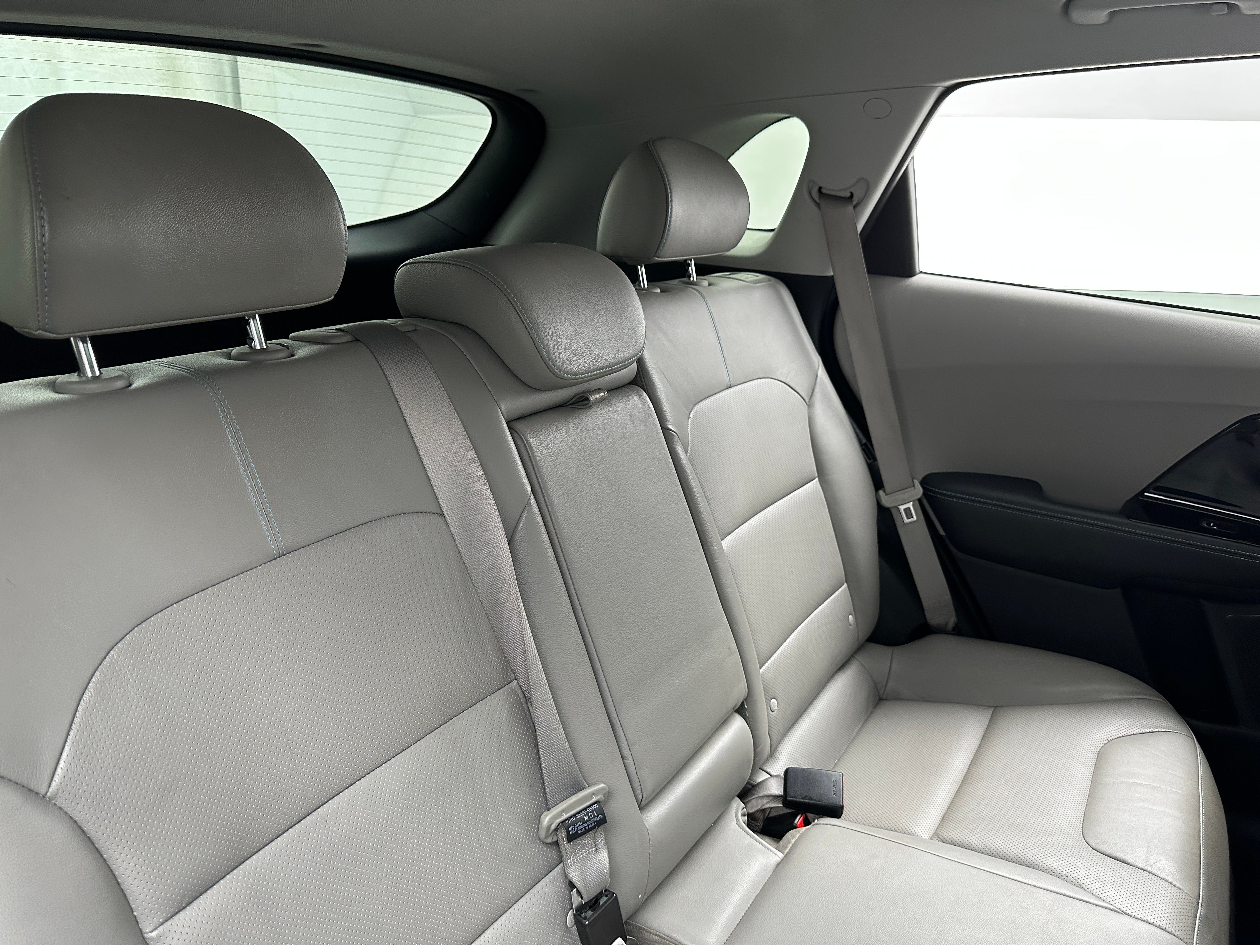 2017 Kia Niro Touring 5