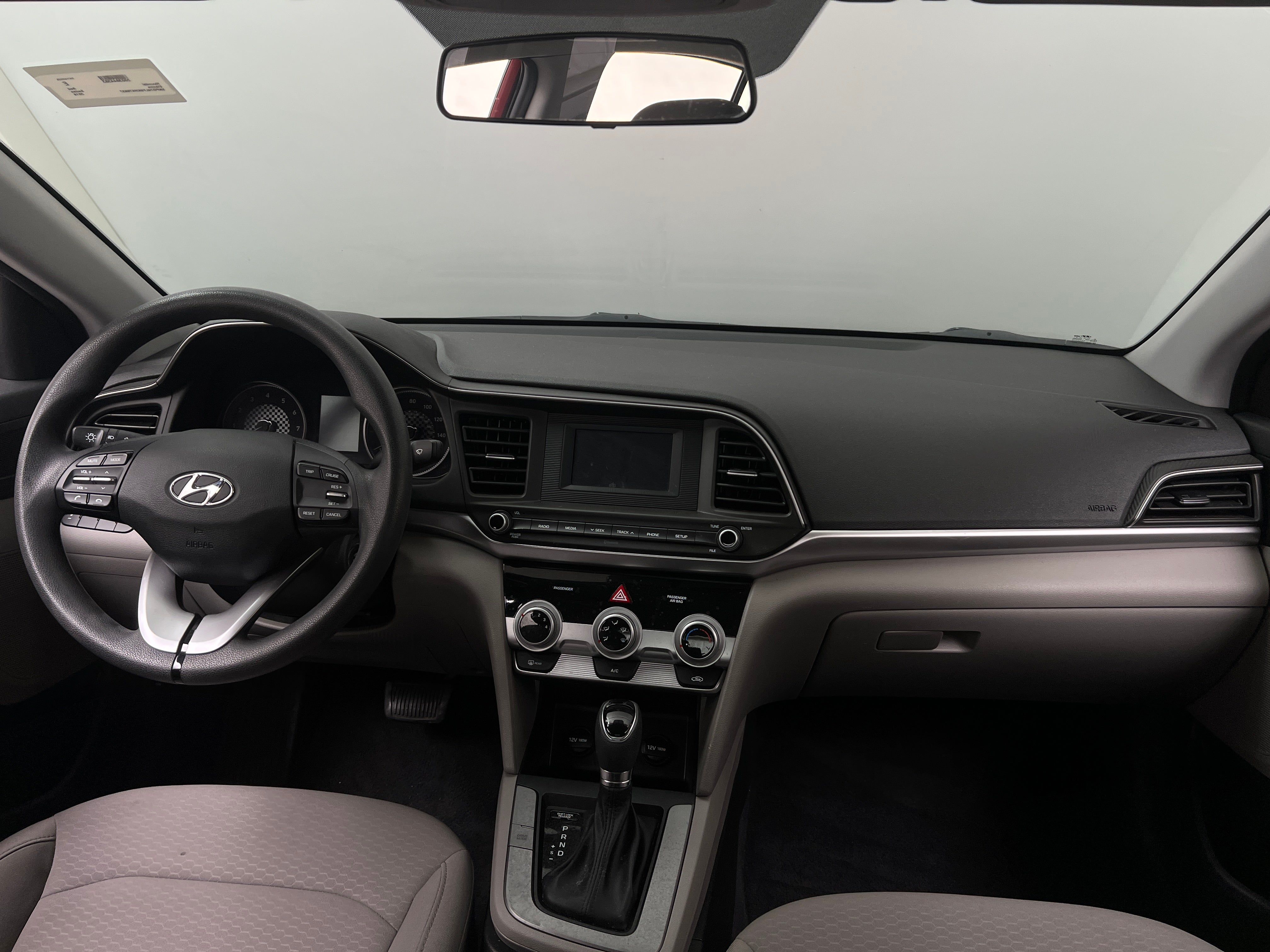 2019 Hyundai Elantra SE 3