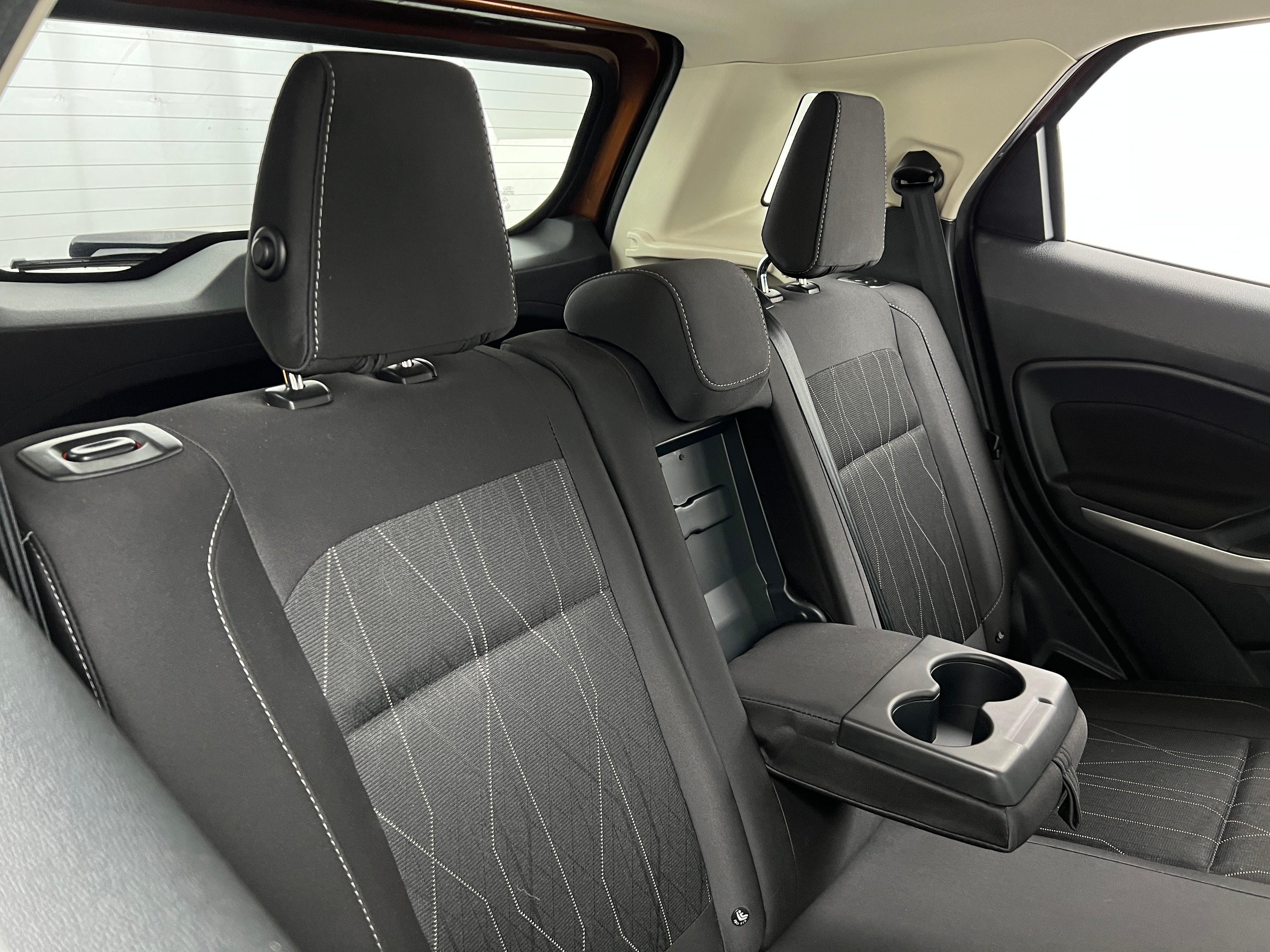2018 Ford EcoSport SE 6