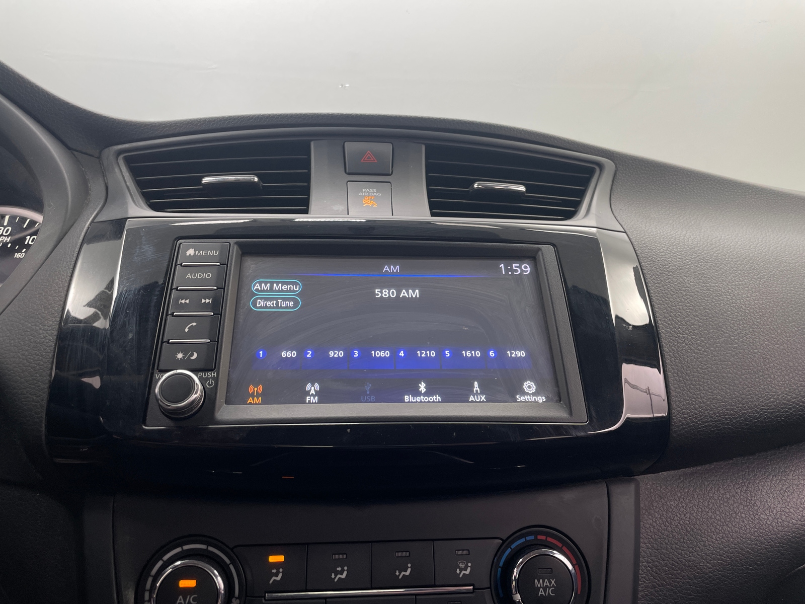 Thumbnail: 2019 Nissan Sentra - 4