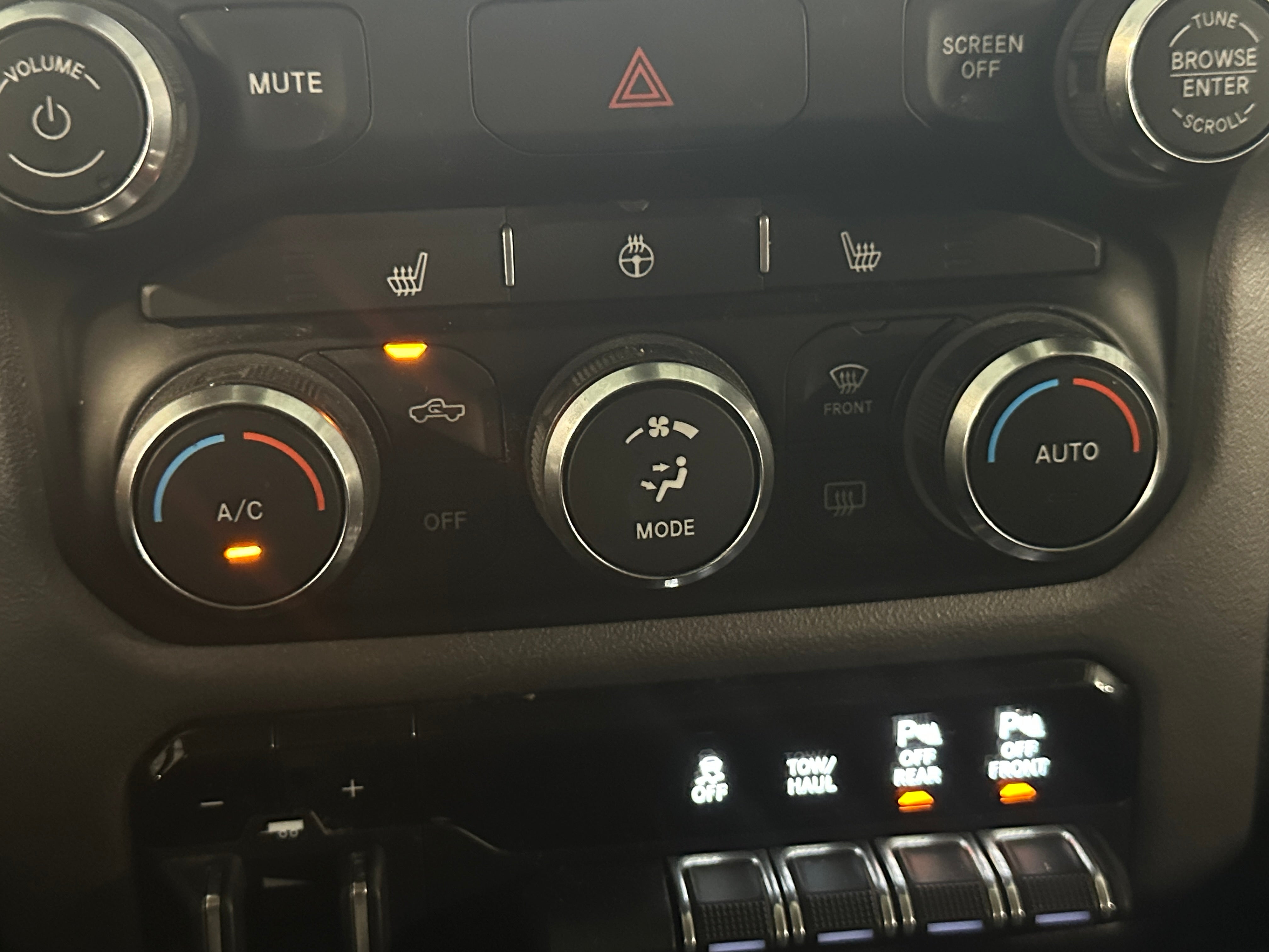 2020 RAM 1500 Big Horn 4