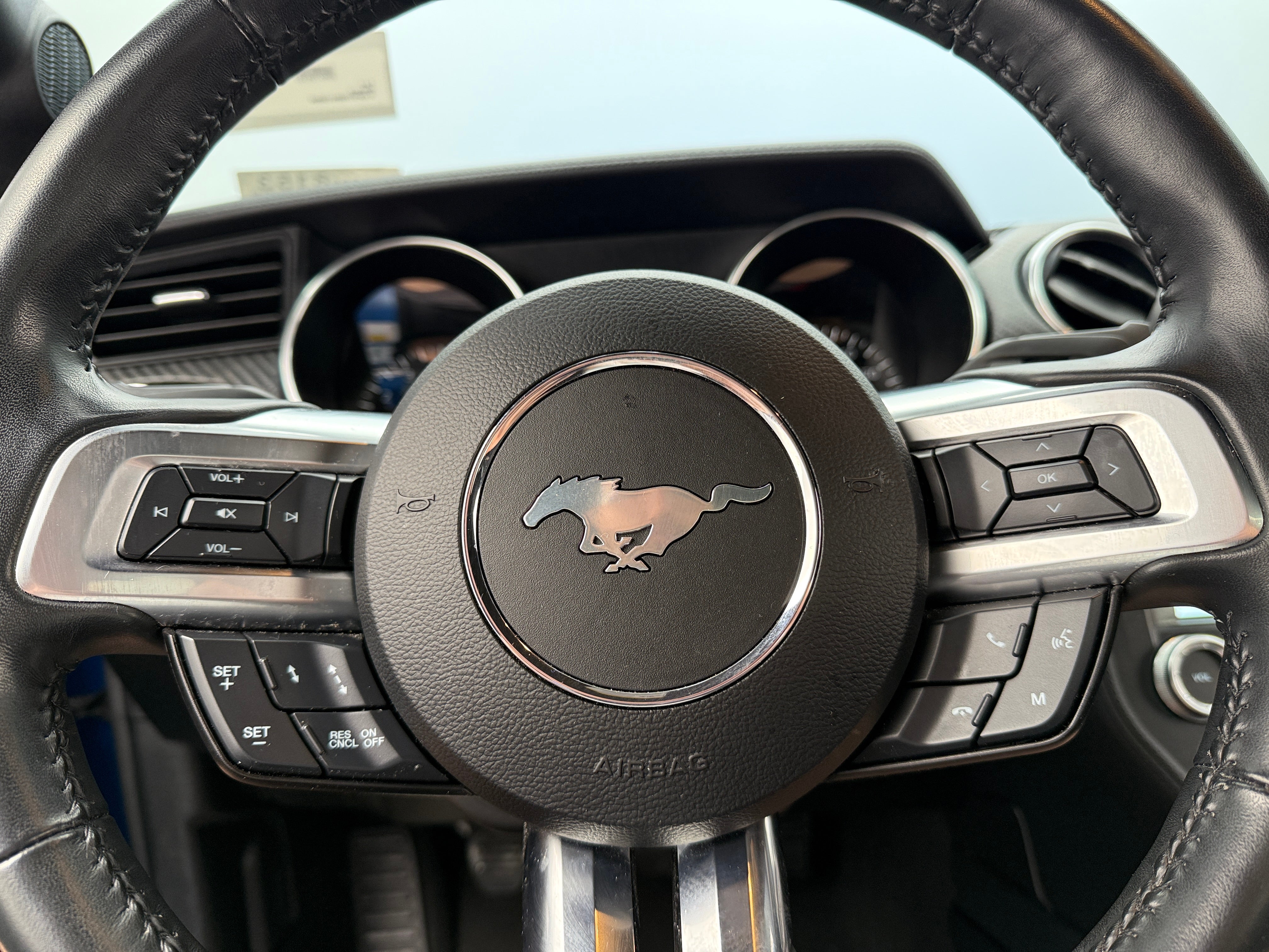 2021 Ford Mustang  4
