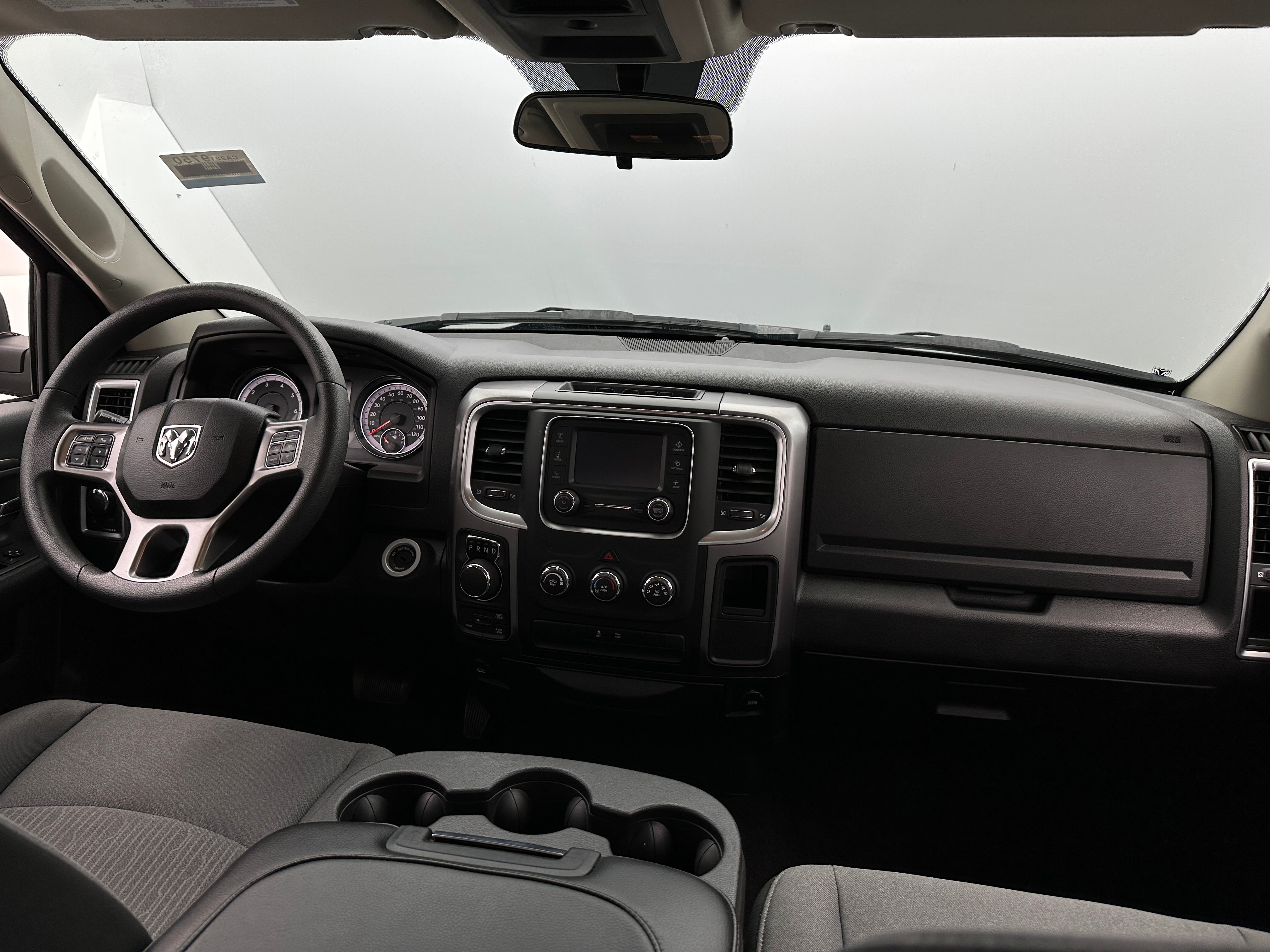 2024 RAM 1500 Classic SLT 3