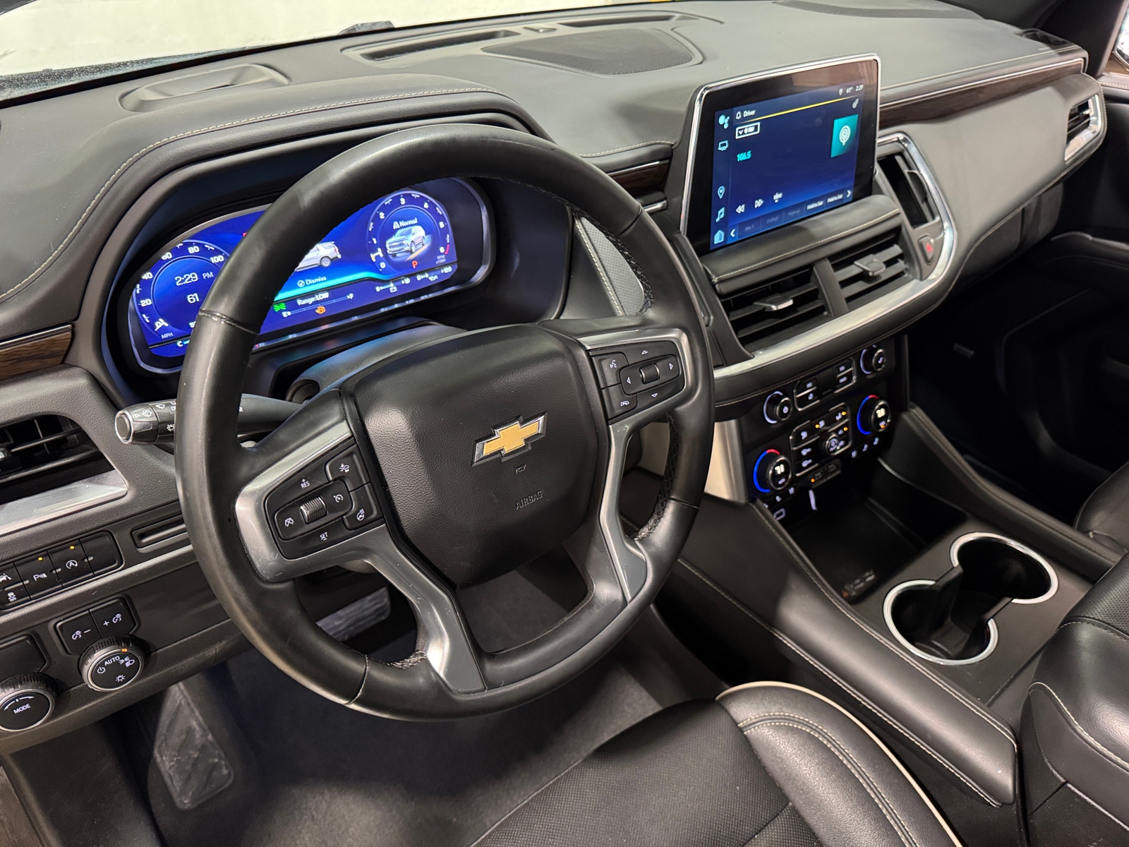 Thumbnail: 2023 Chevrolet Tahoe - 2