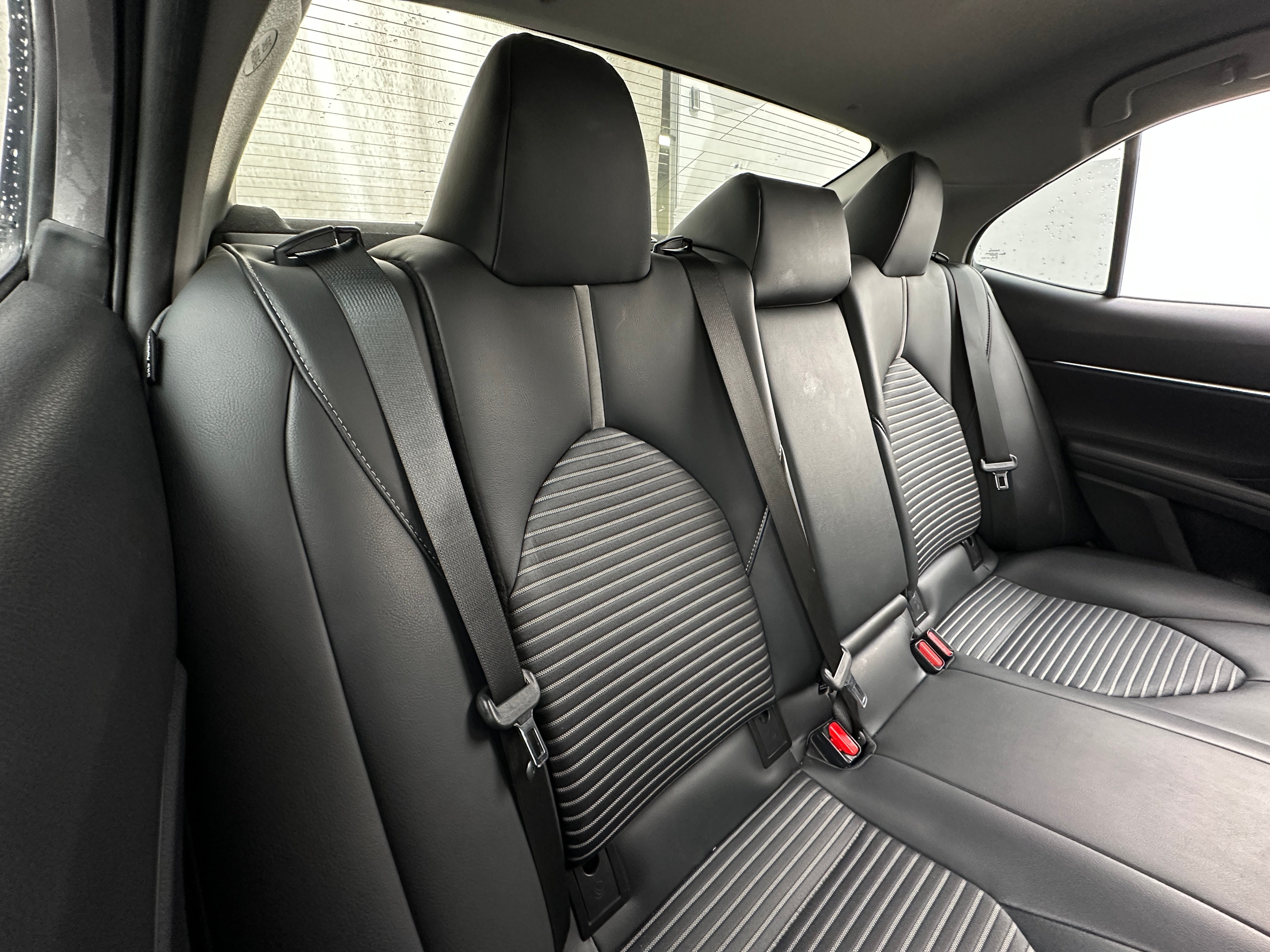 2019 Toyota Camry SE 6
