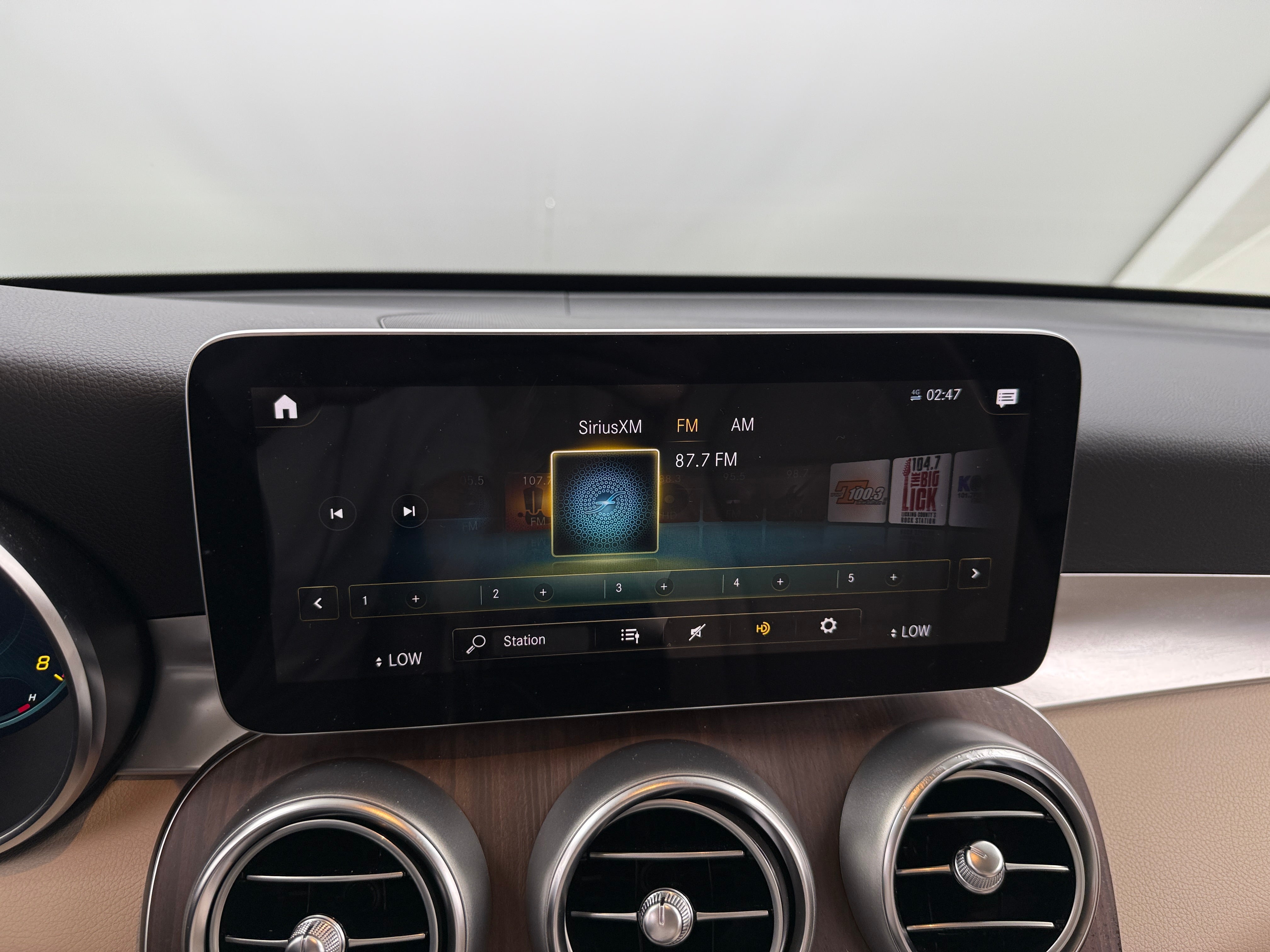 2022 Mercedes-Benz GLC 300 3