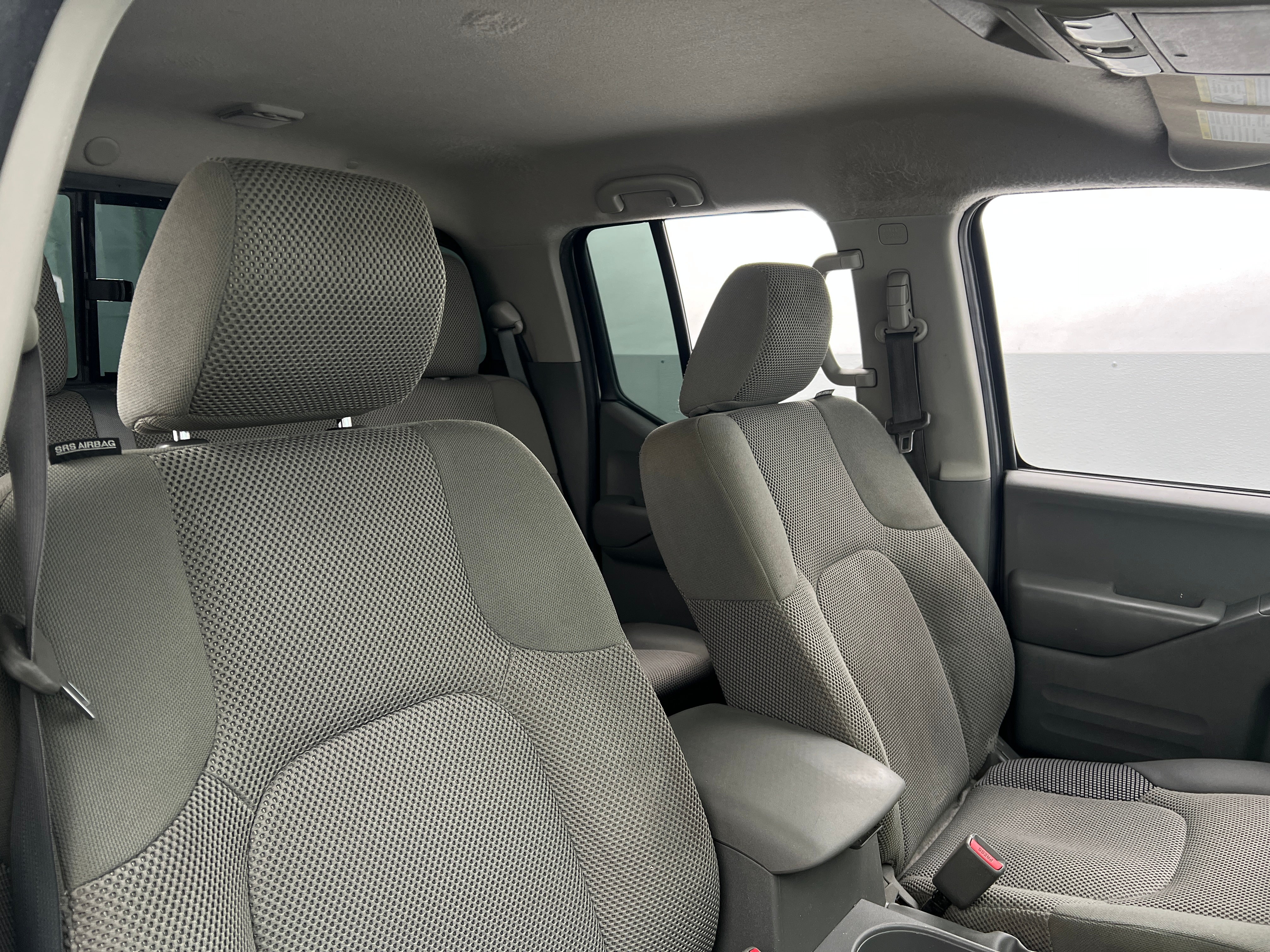 2016 Nissan Frontier SV 2