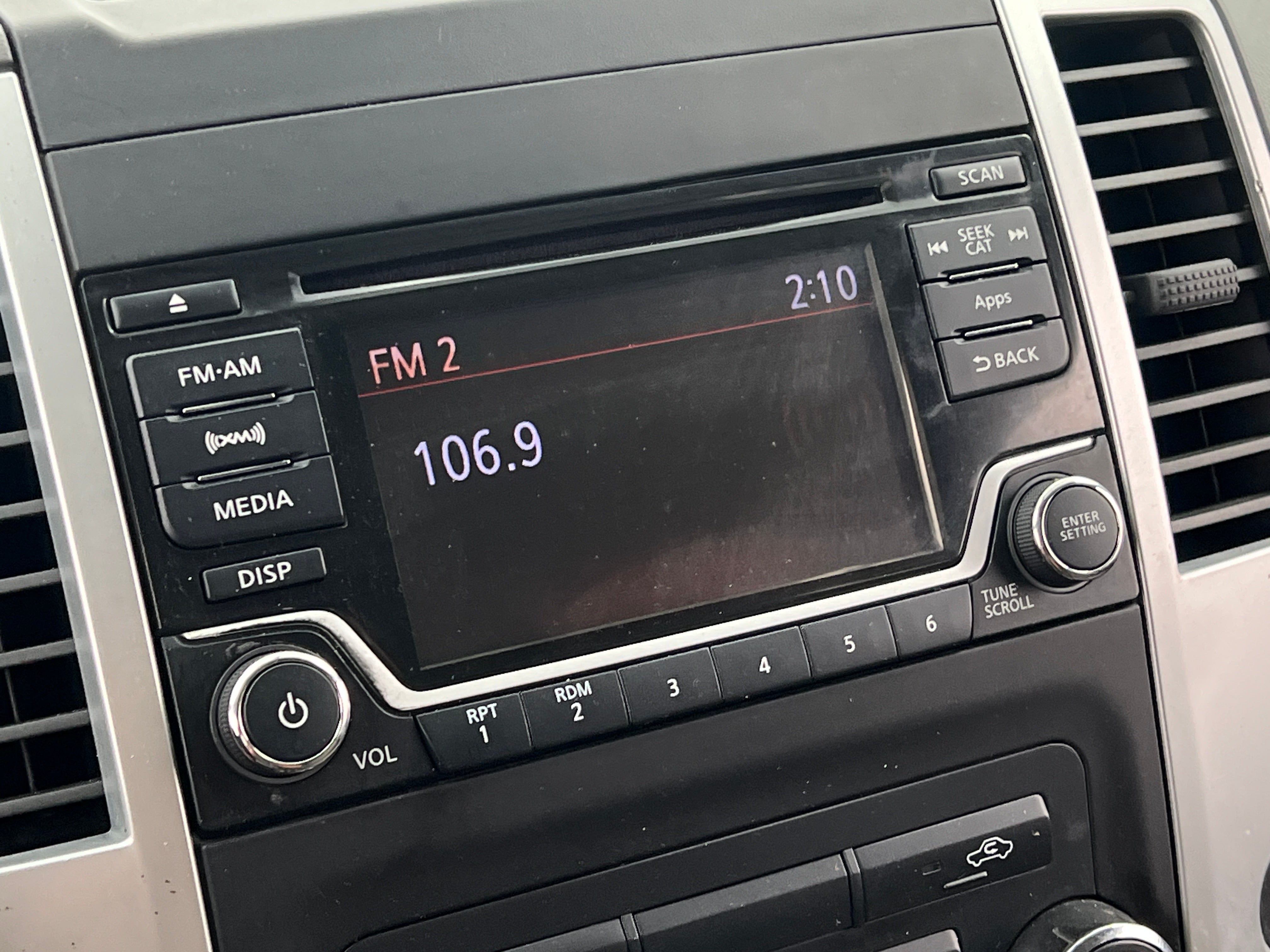 2016 Nissan Frontier SV 4