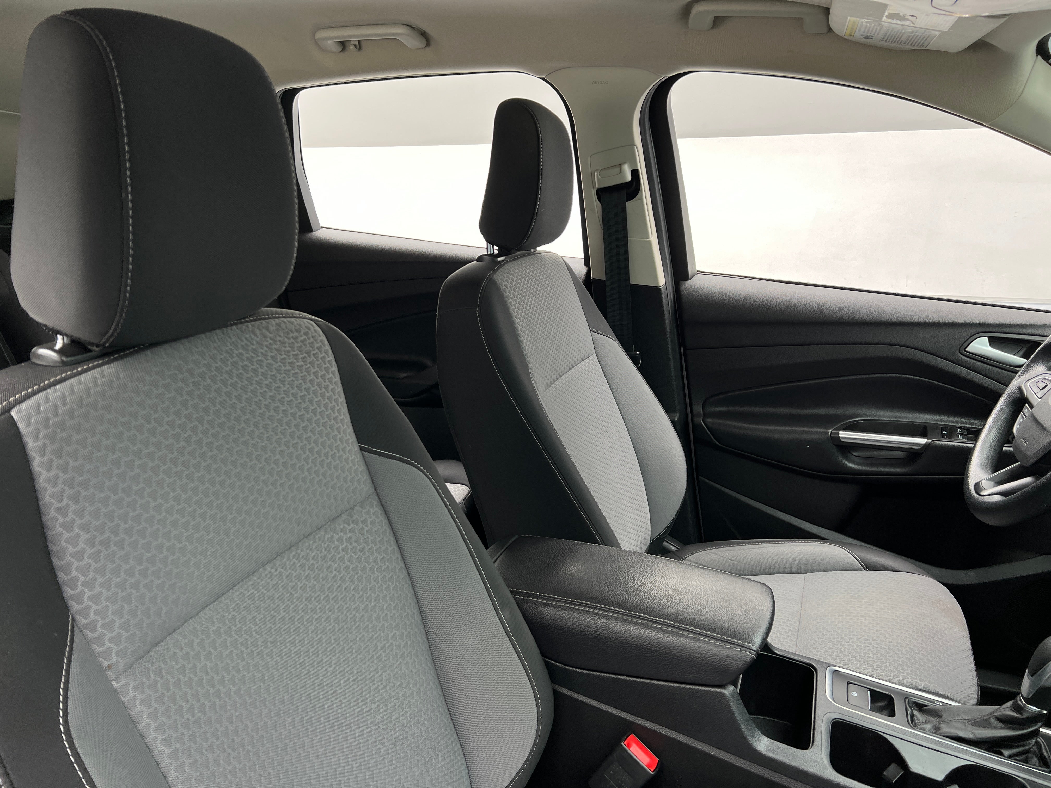 2019 Ford Escape SE 2