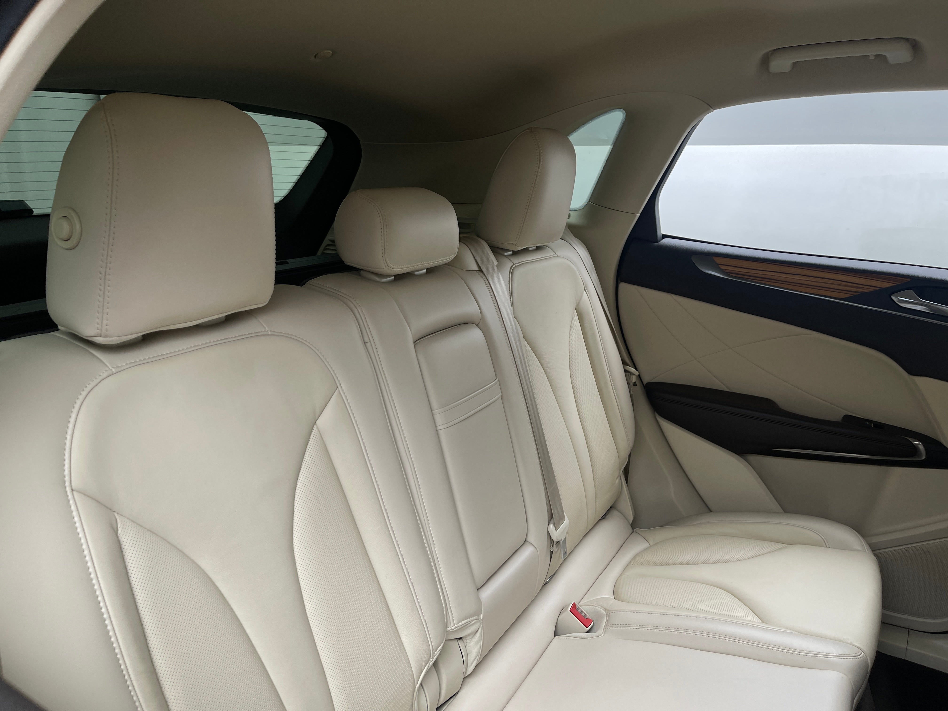 2015 Lincoln MKC Base 5