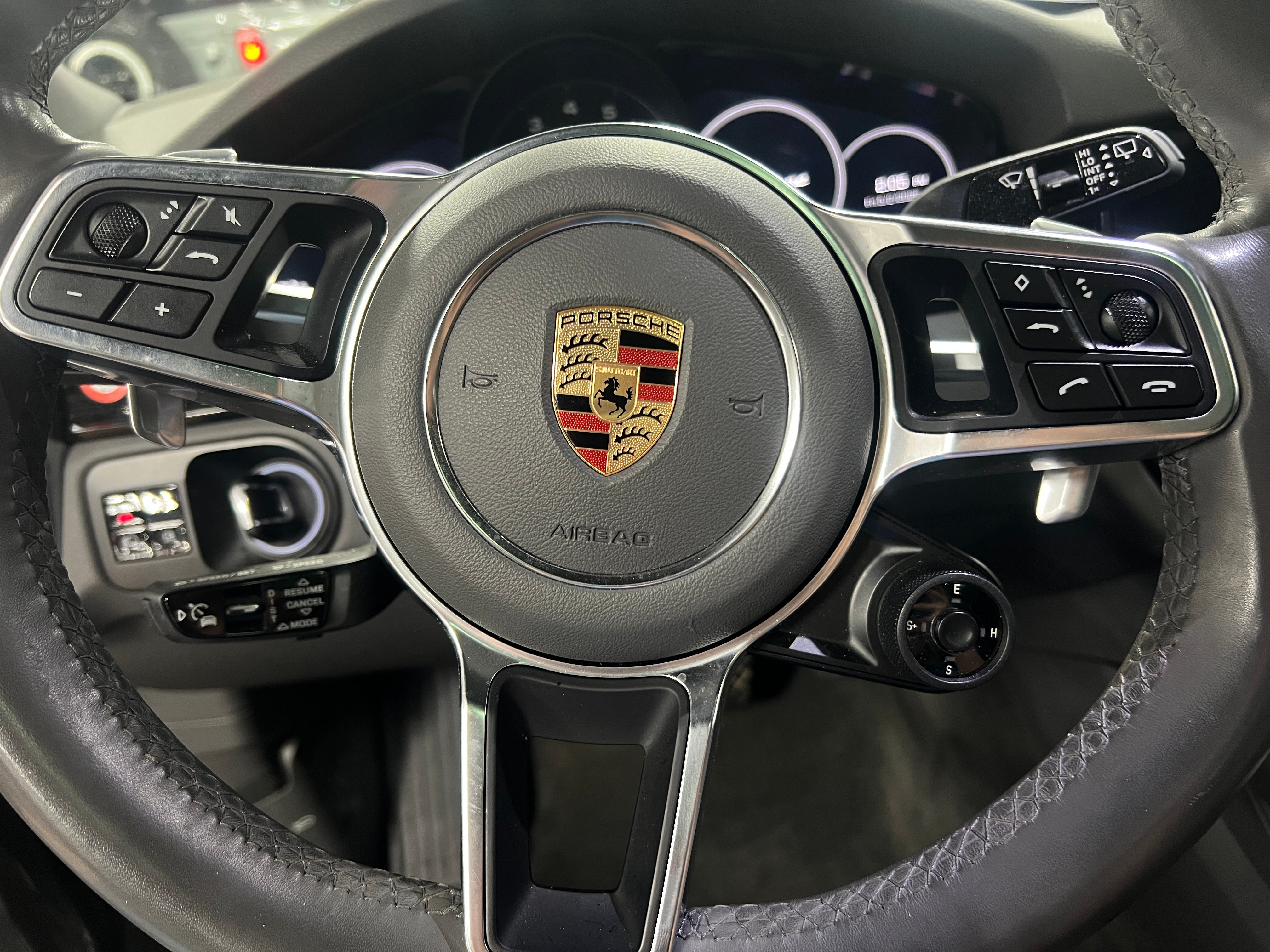 2019 Porsche Cayenne E-Hybrid 4