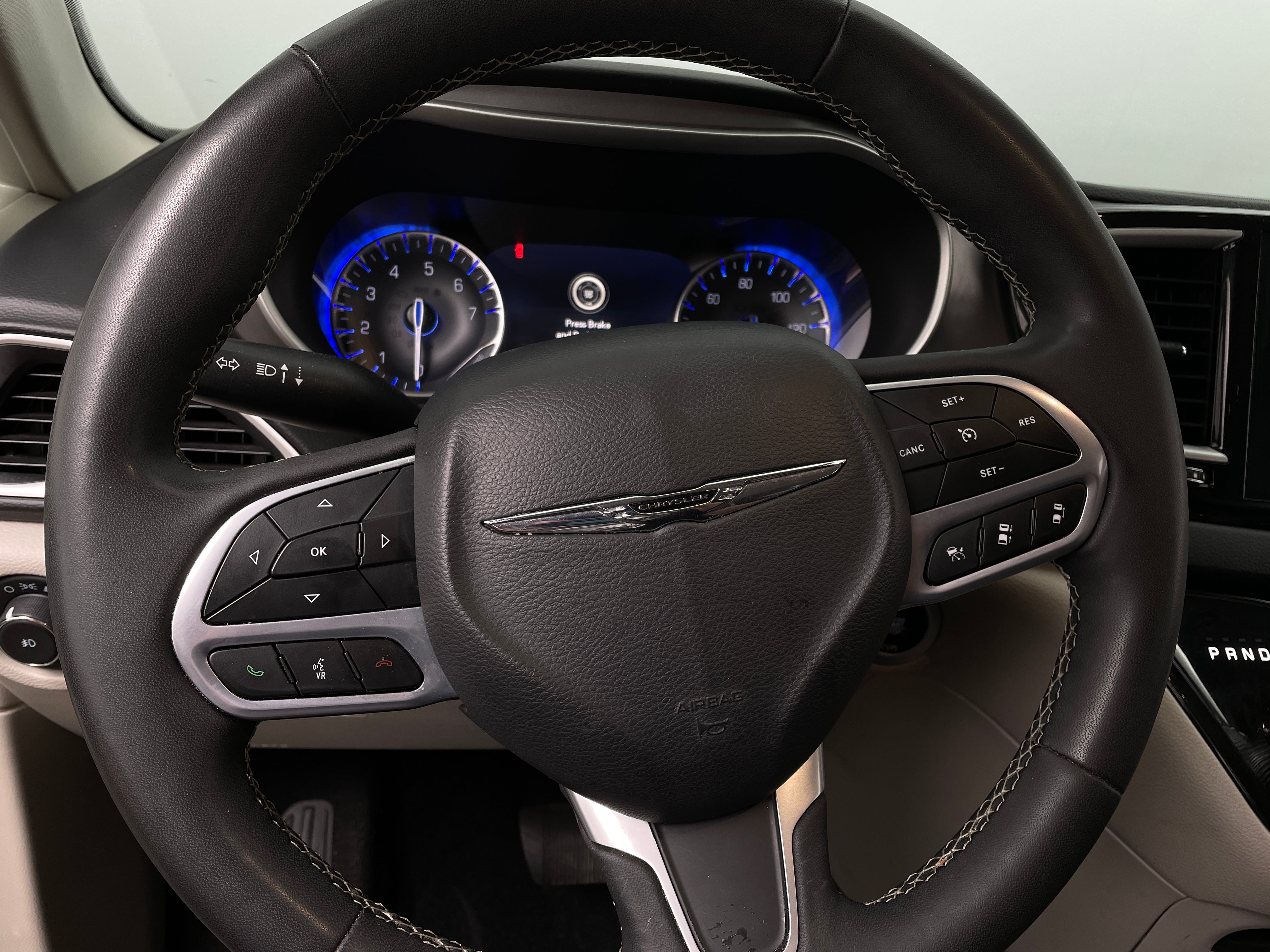 2022 Chrysler Pacifica Touring L 4