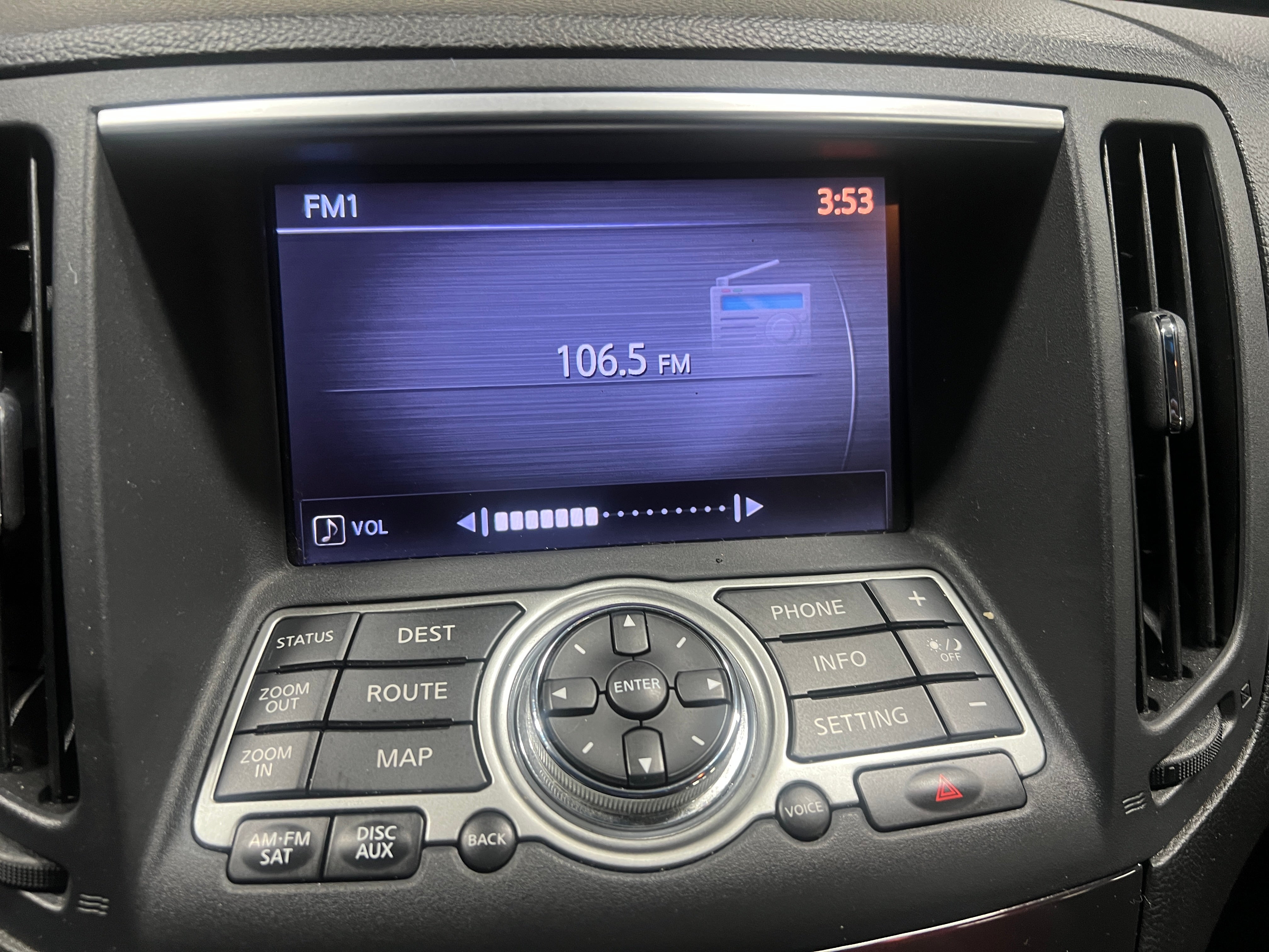 2012 INFINITI G37 X 3