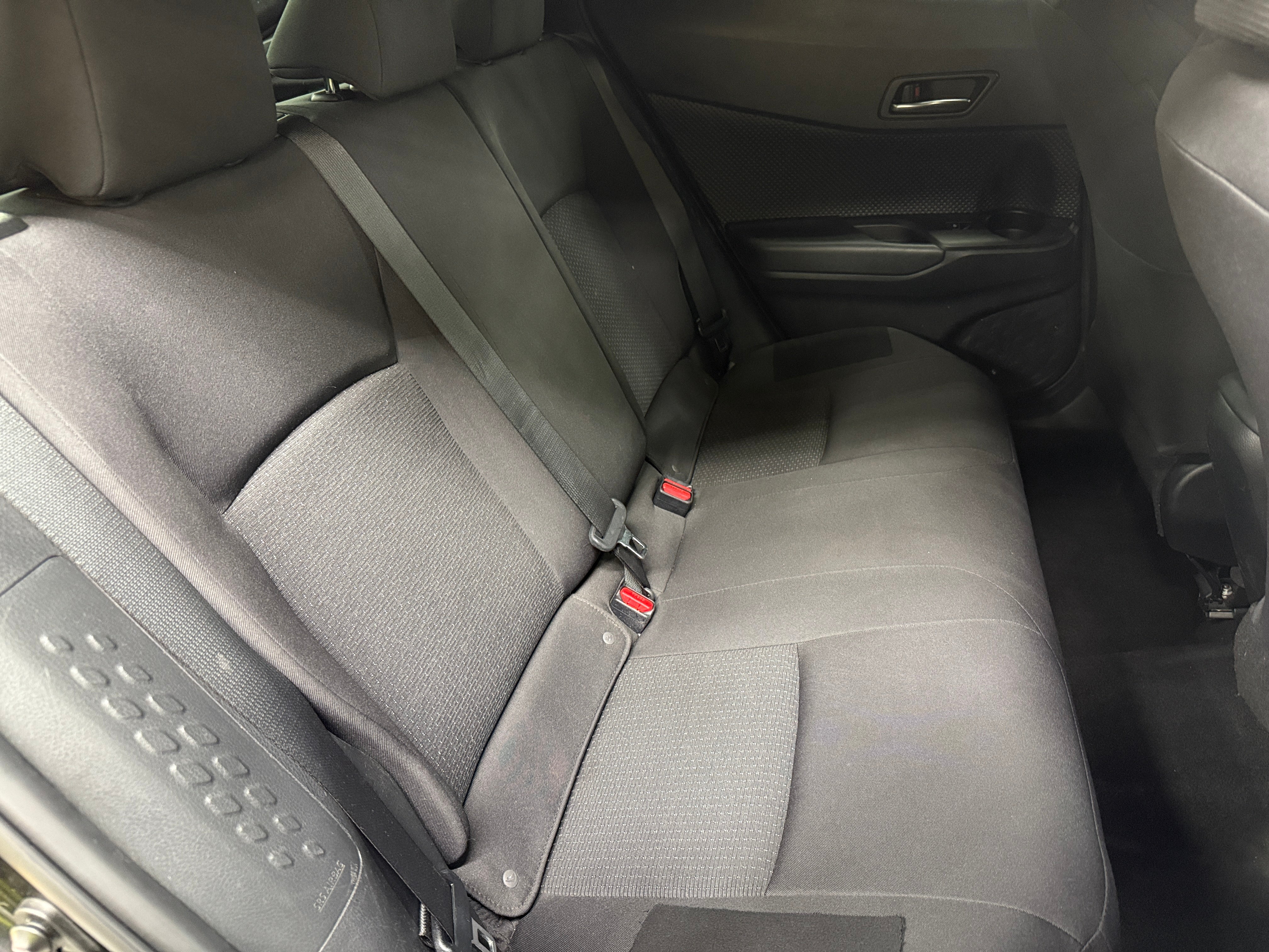 2018 Toyota C-HR XLE 6