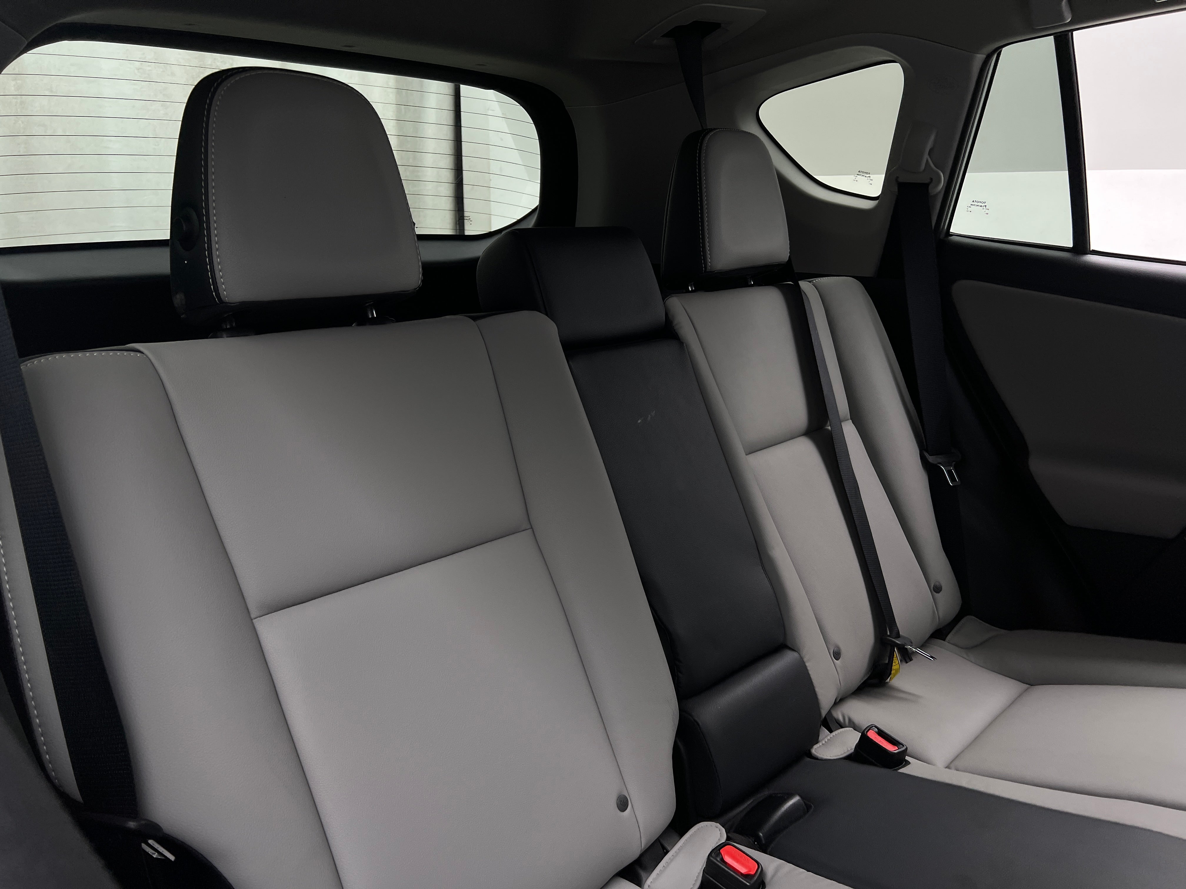 2016 Toyota RAV4 Limited 5