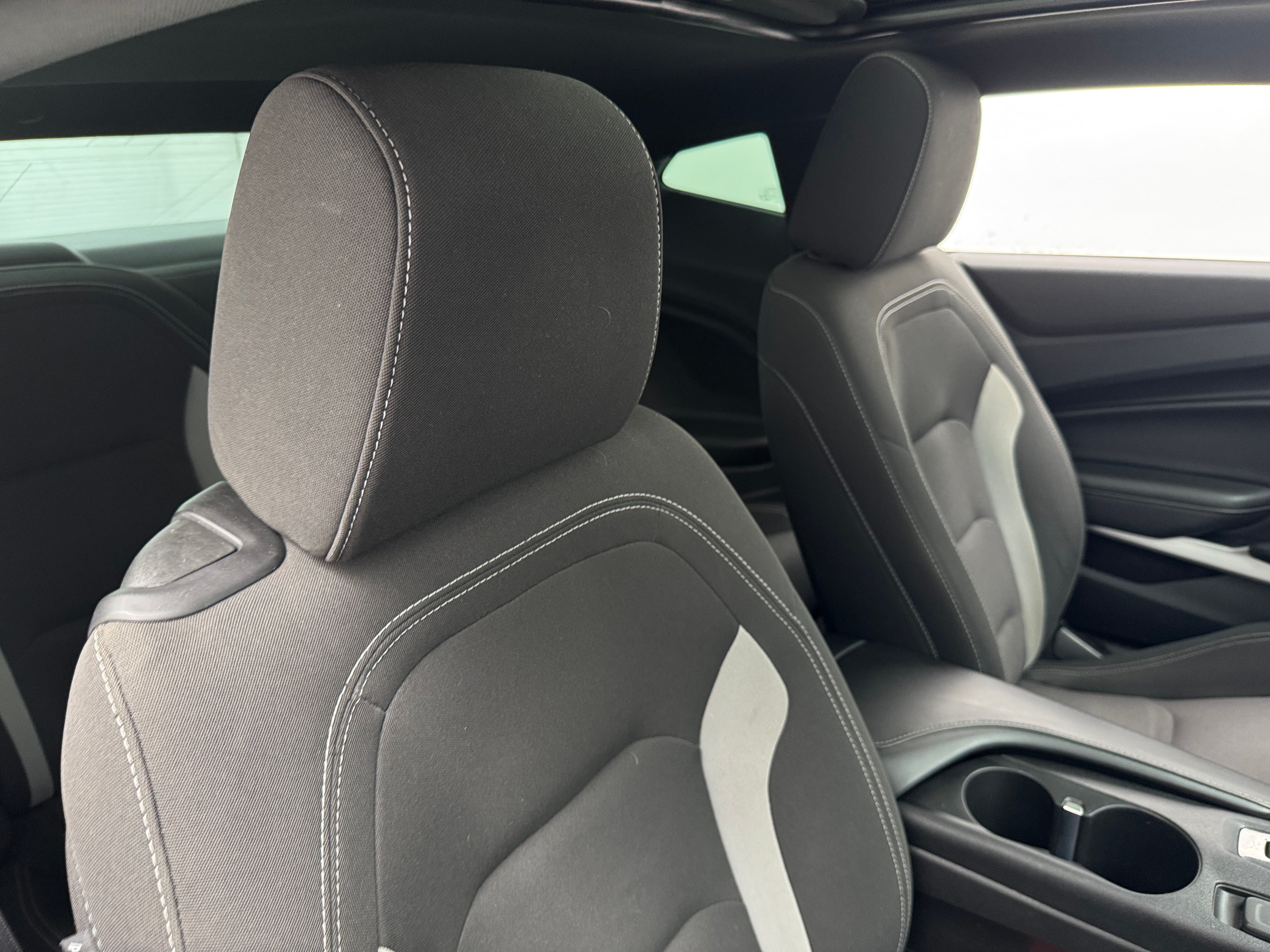 2021 Chevrolet Camaro  2