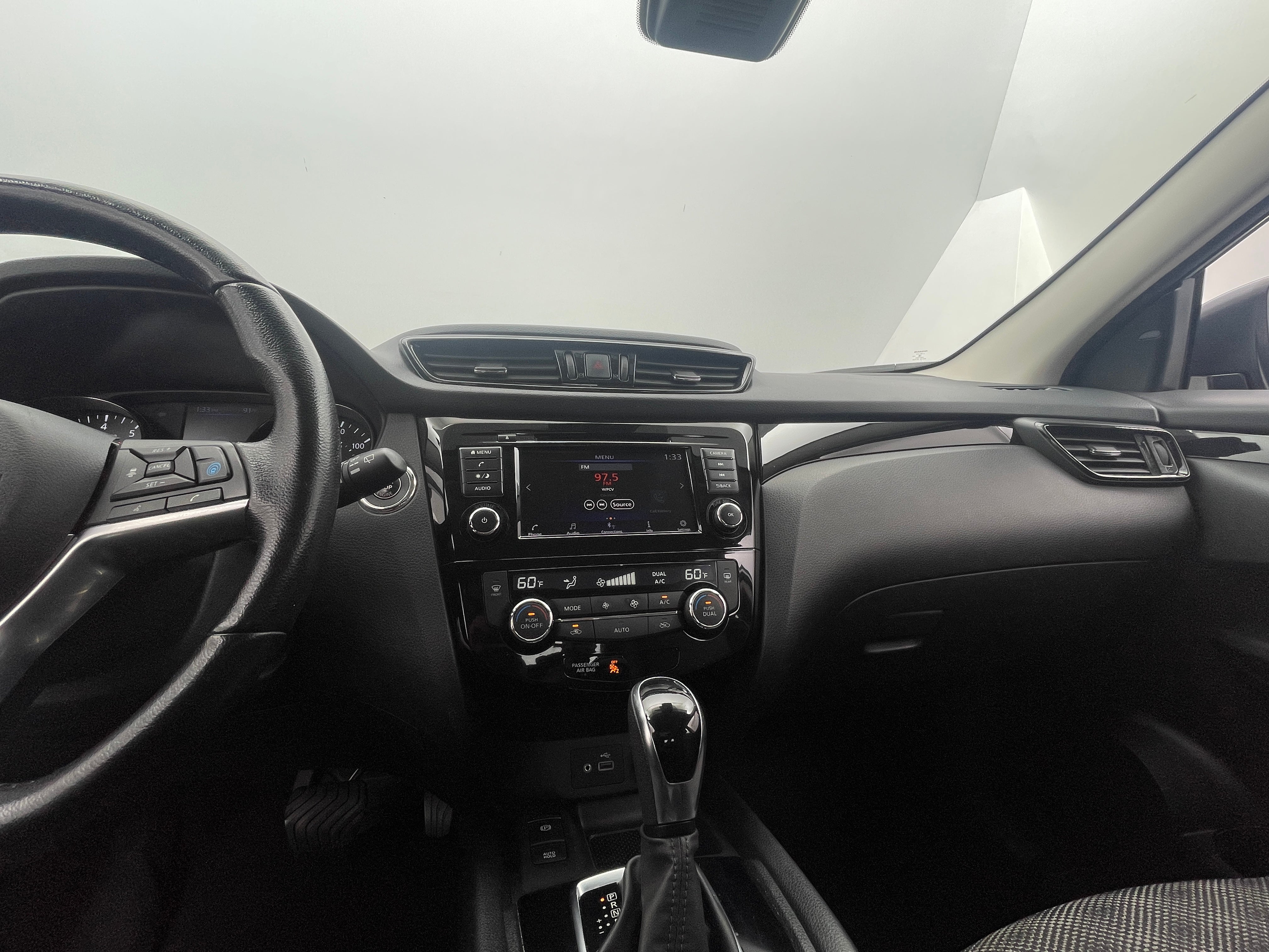 2022 Nissan Rogue Sport SV 4
