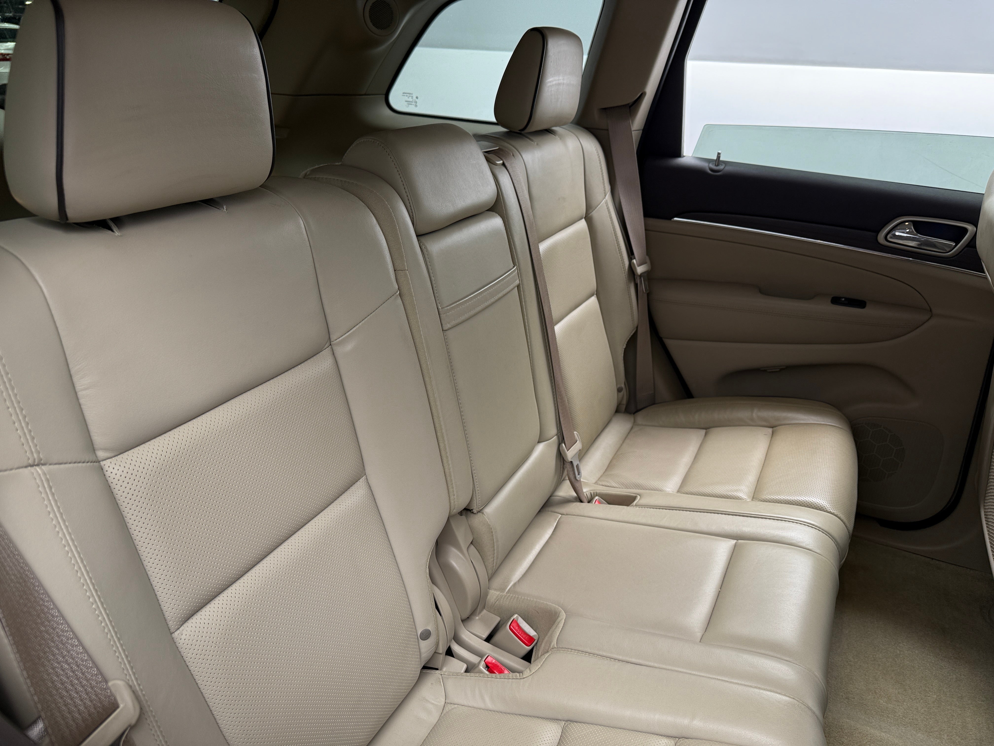 2017 Jeep Grand Cherokee Overland 6