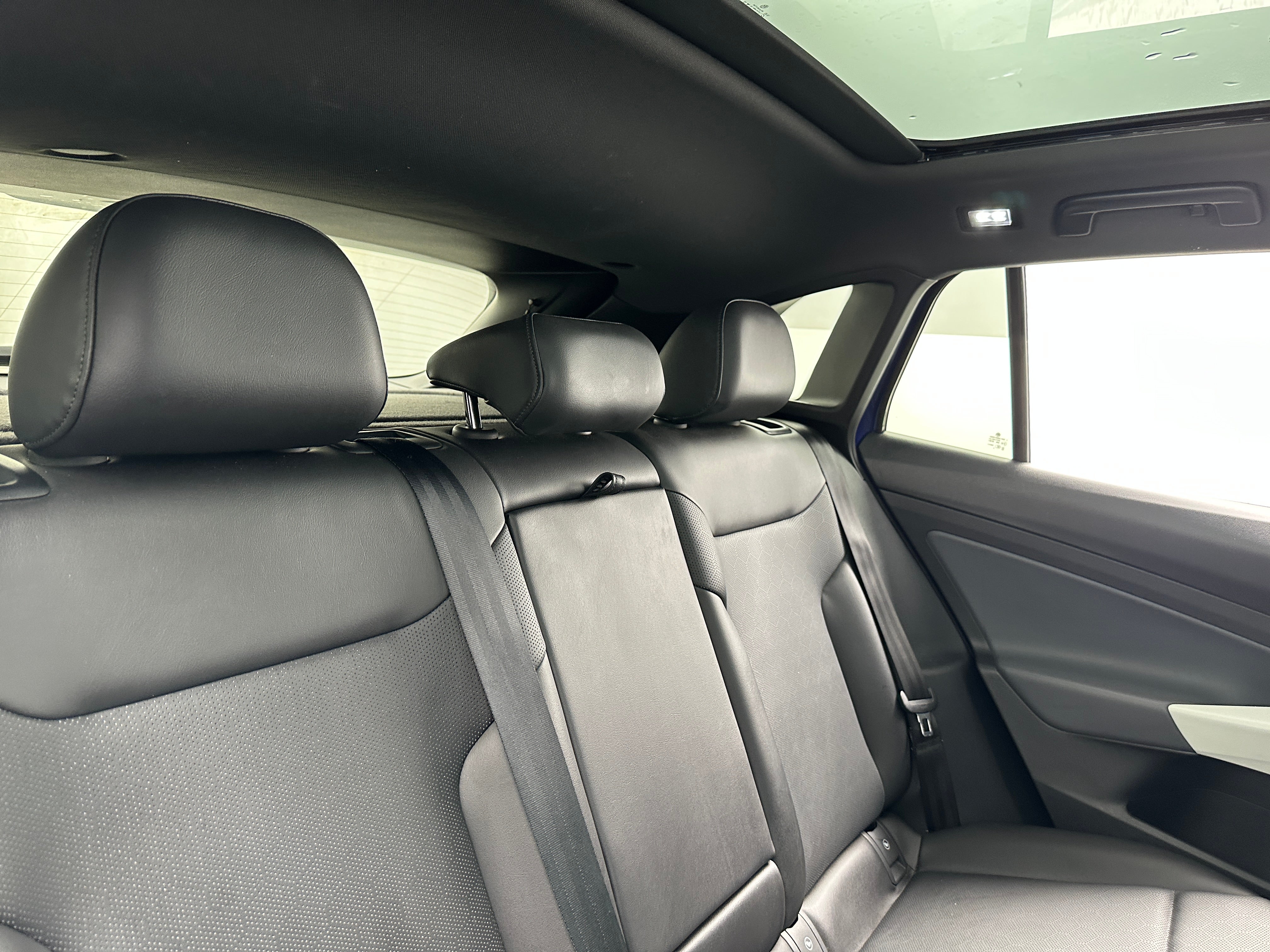 2021 Volkswagen ID.4 S 5