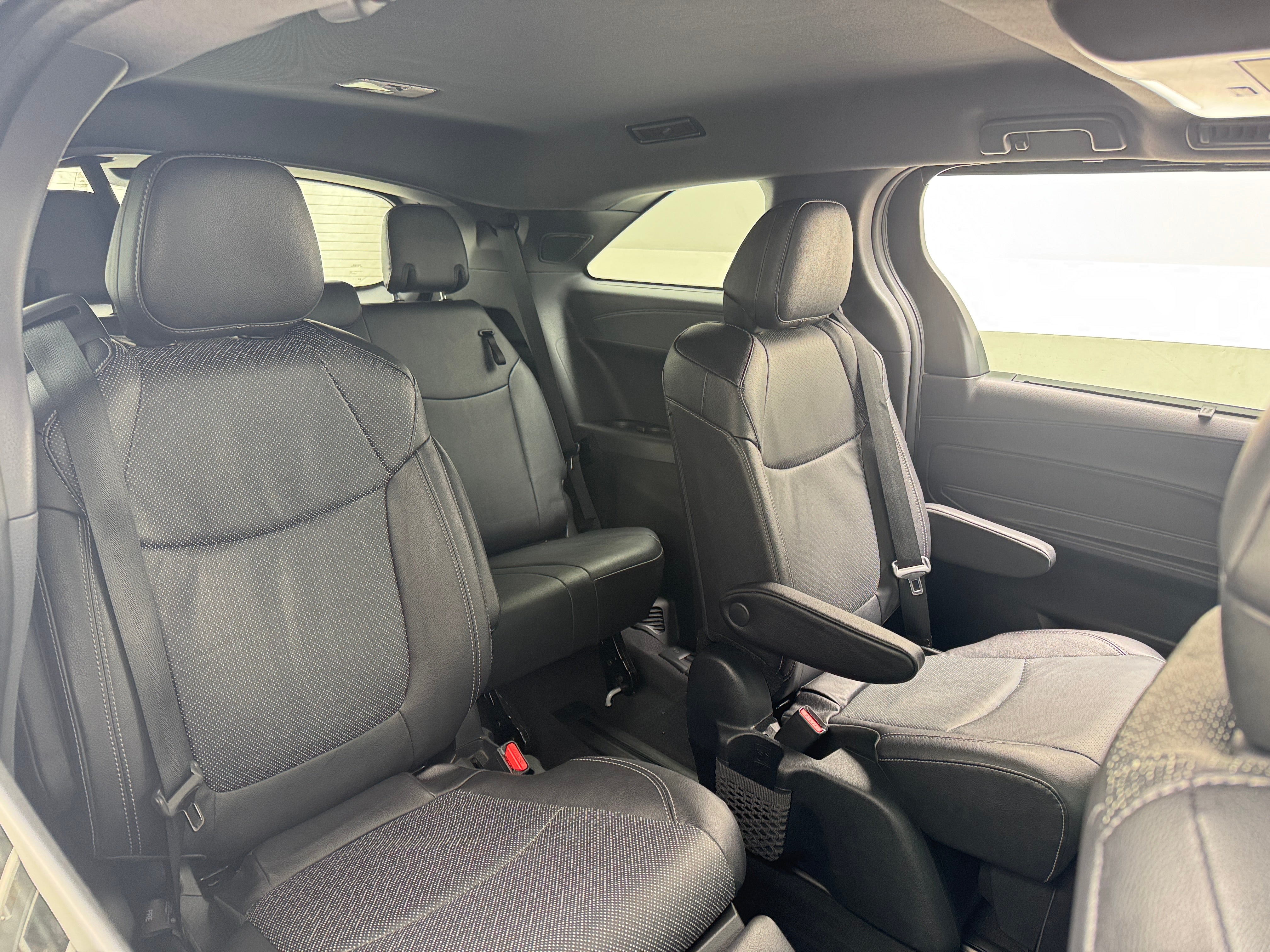 2023 Toyota Sienna XSE 5
