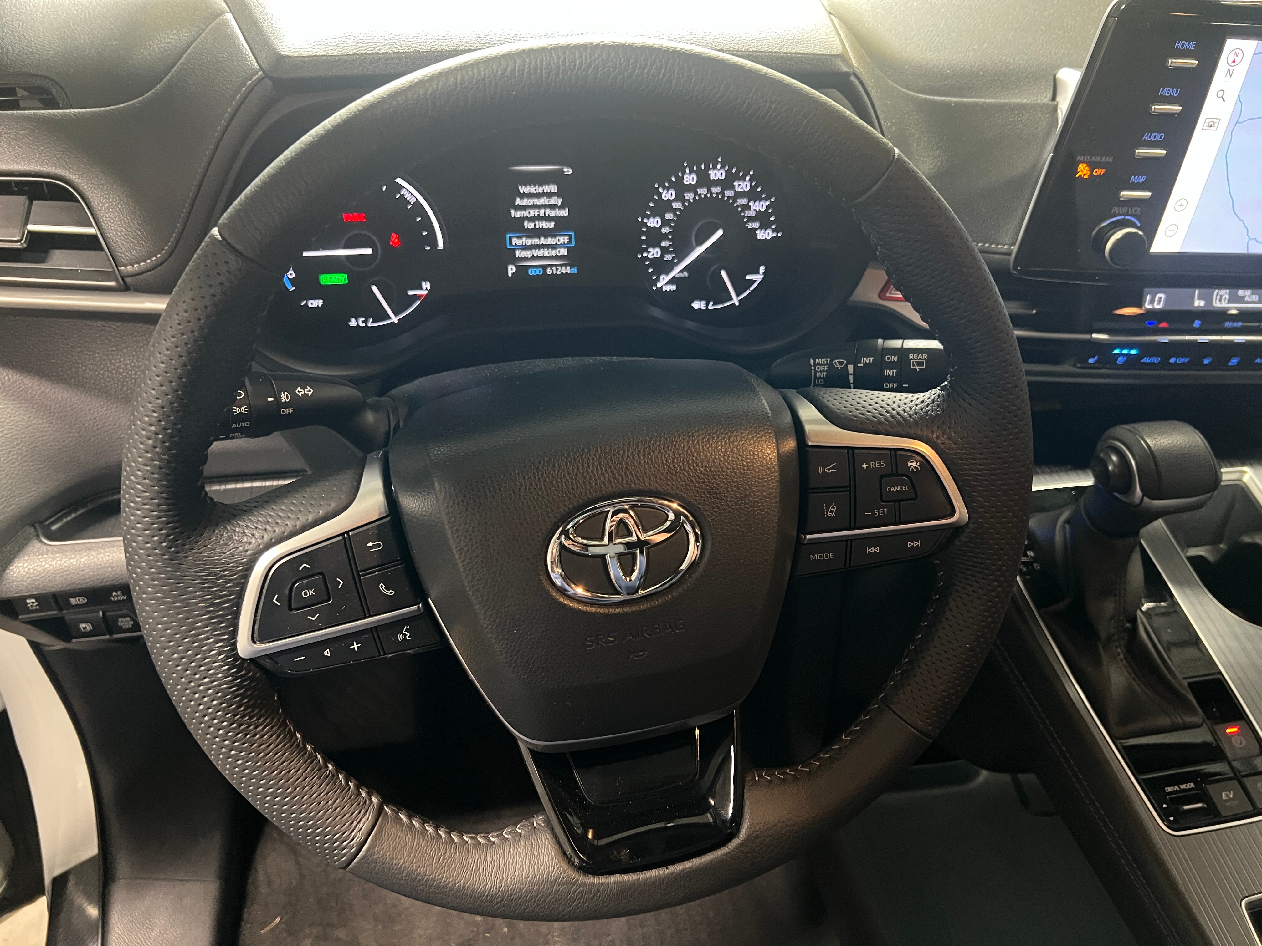 2023 Toyota Sienna XSE 4
