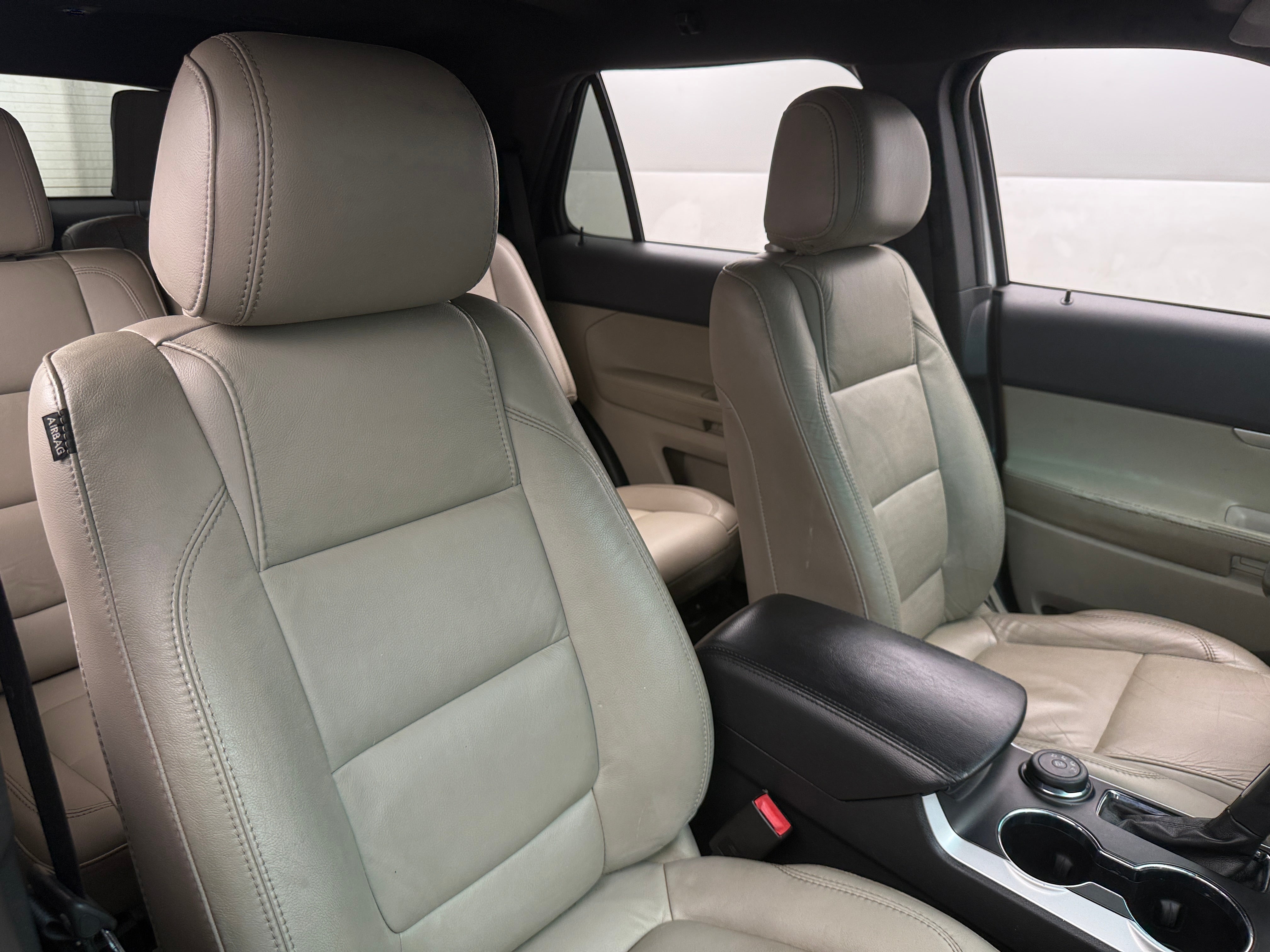 2015 Ford Explorer XLT 2