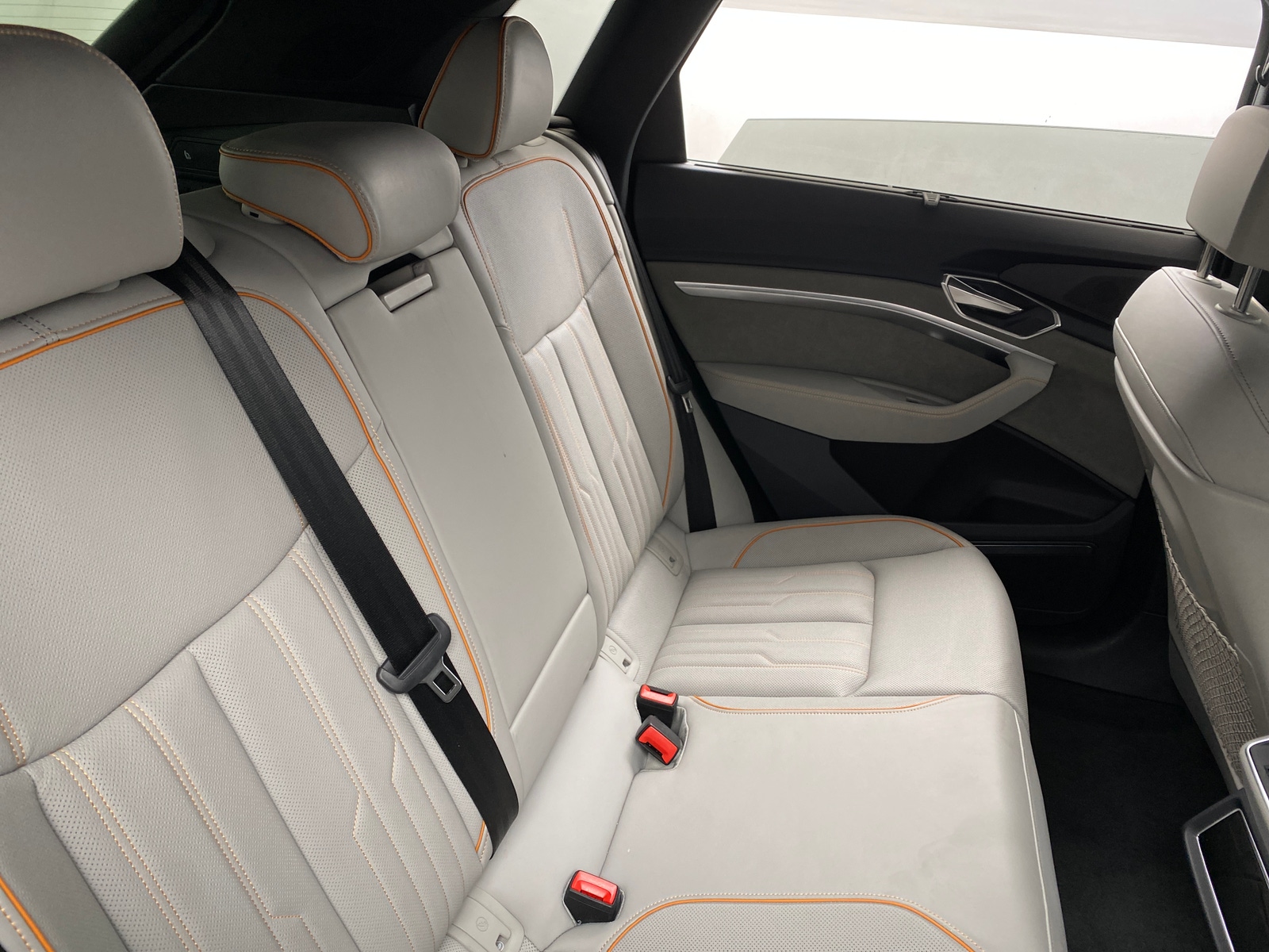 Thumbnail: 2024 Audi Q8 e-tron - 5