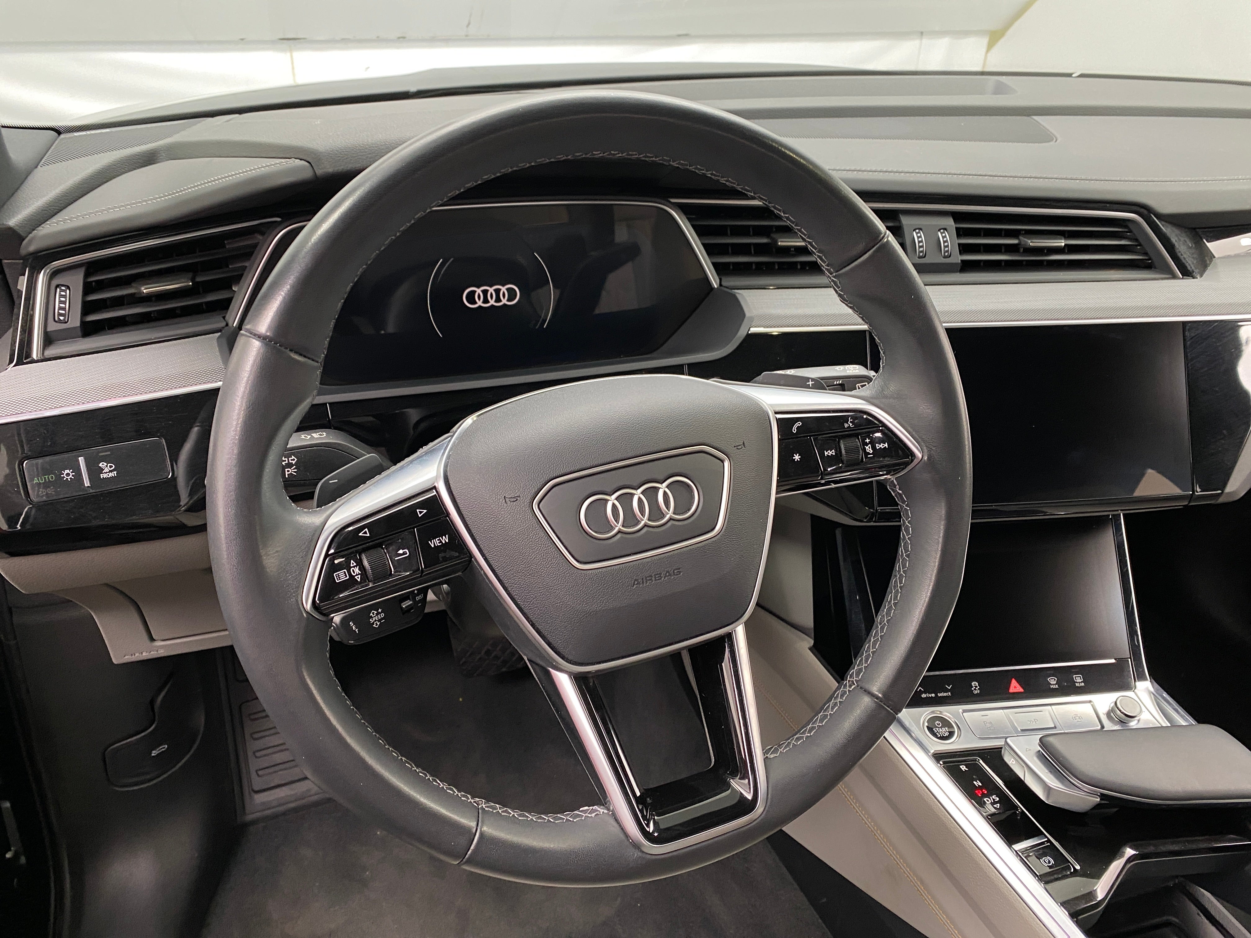 2024 Audi Q8 e-tron Prestige 4