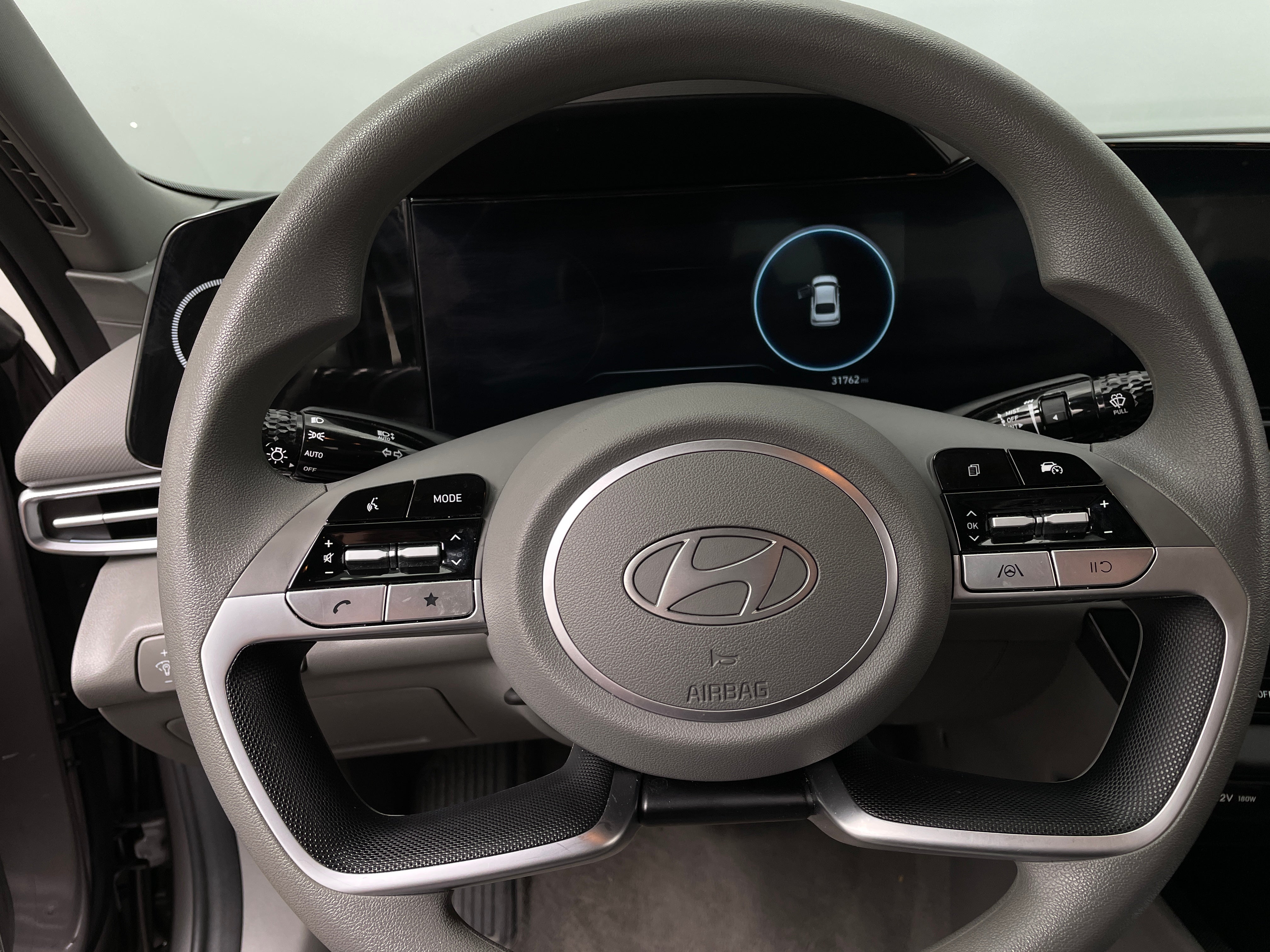 2024 Hyundai Elantra SEL 5