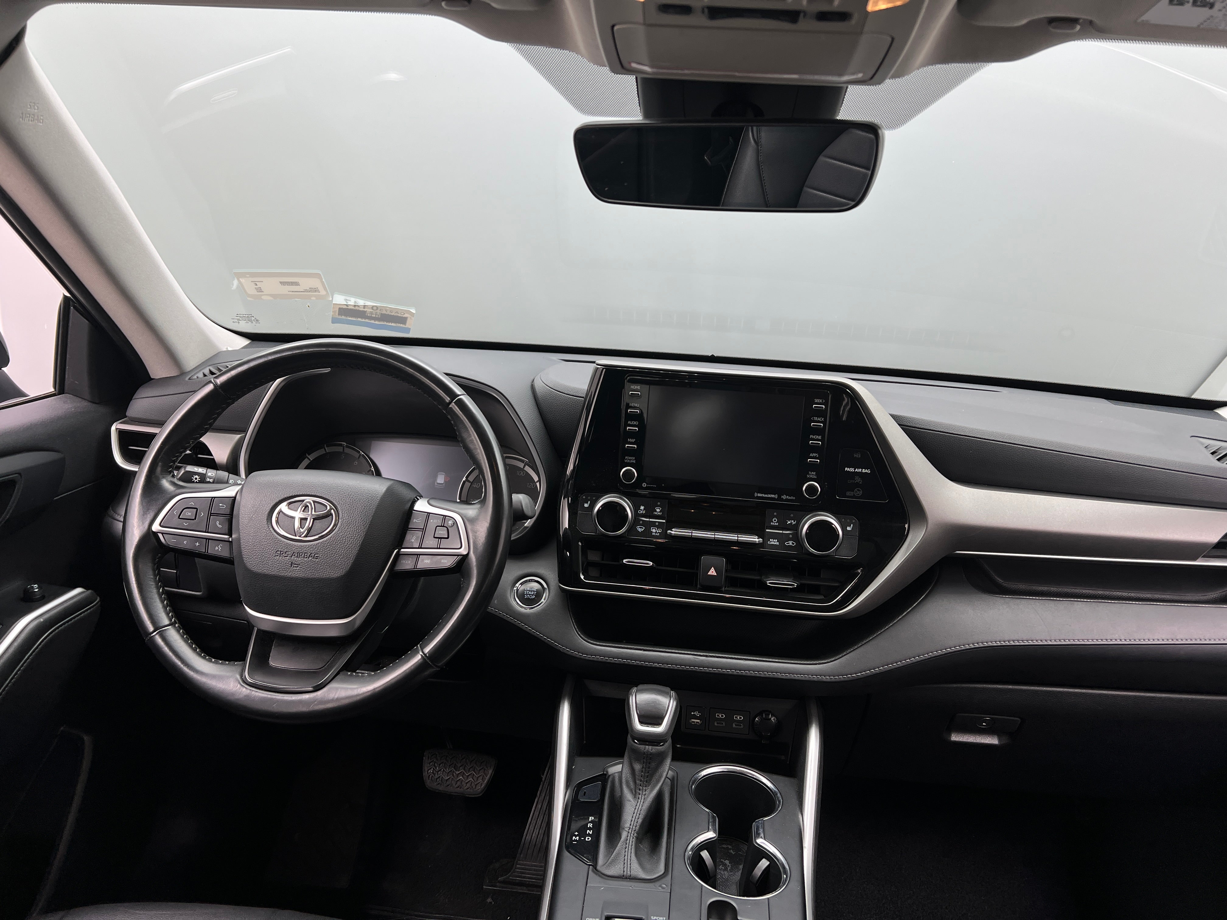 2022 Toyota Highlander XLE 3