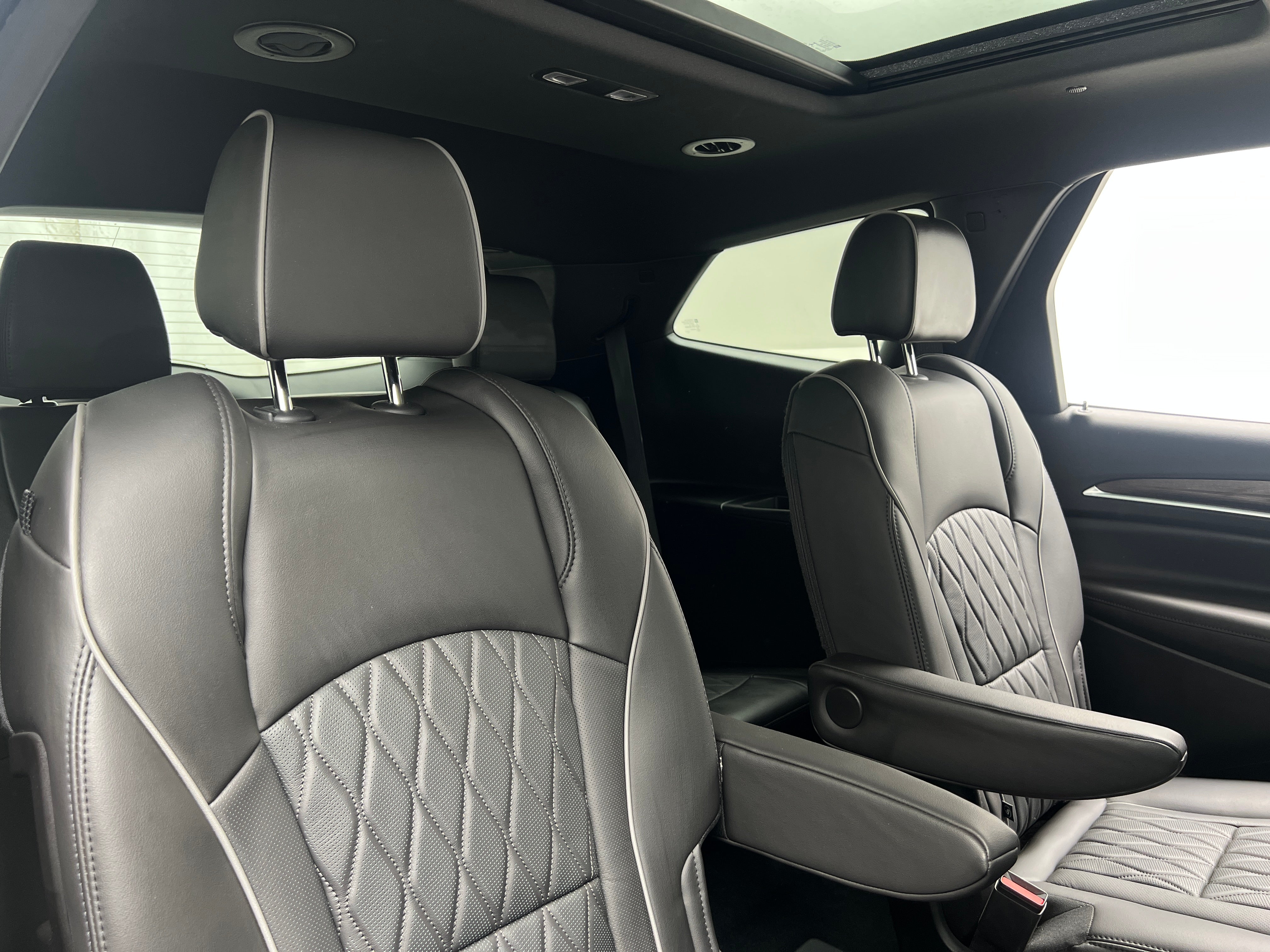 2023 Buick Enclave Avenir 5