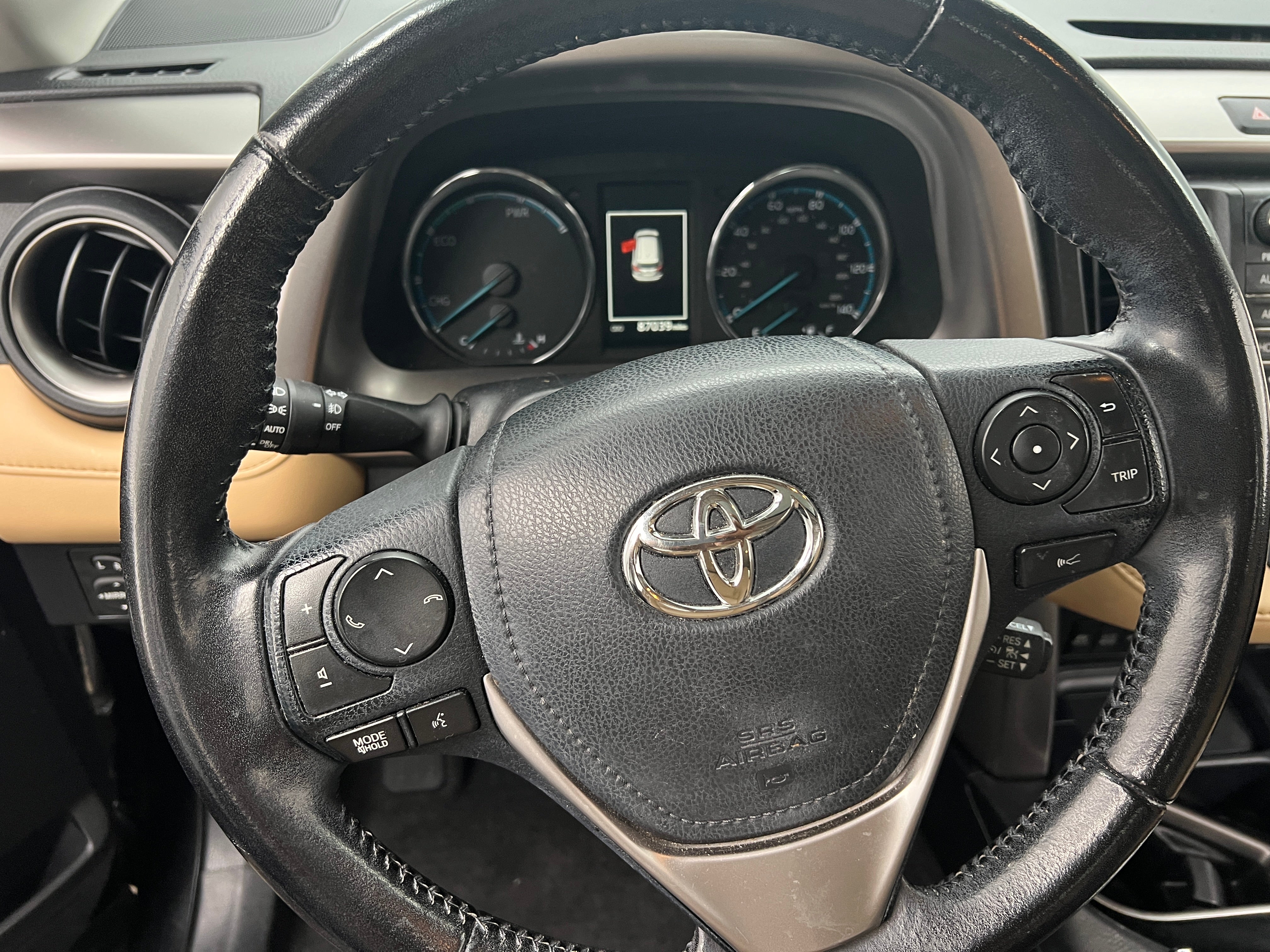 2016 Toyota RAV4 Limited 4